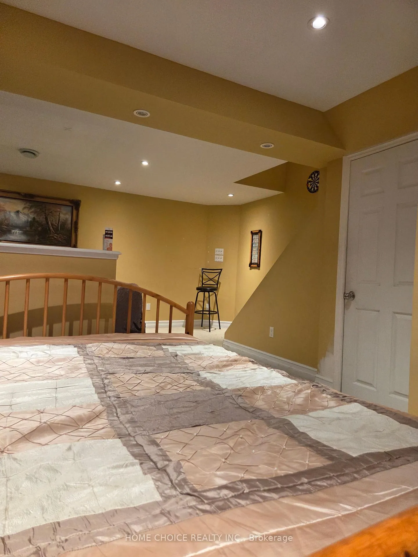 Photo 7 of Unit 52, 460 Woodmount Drive, Oshawa, Samac — HOMEH