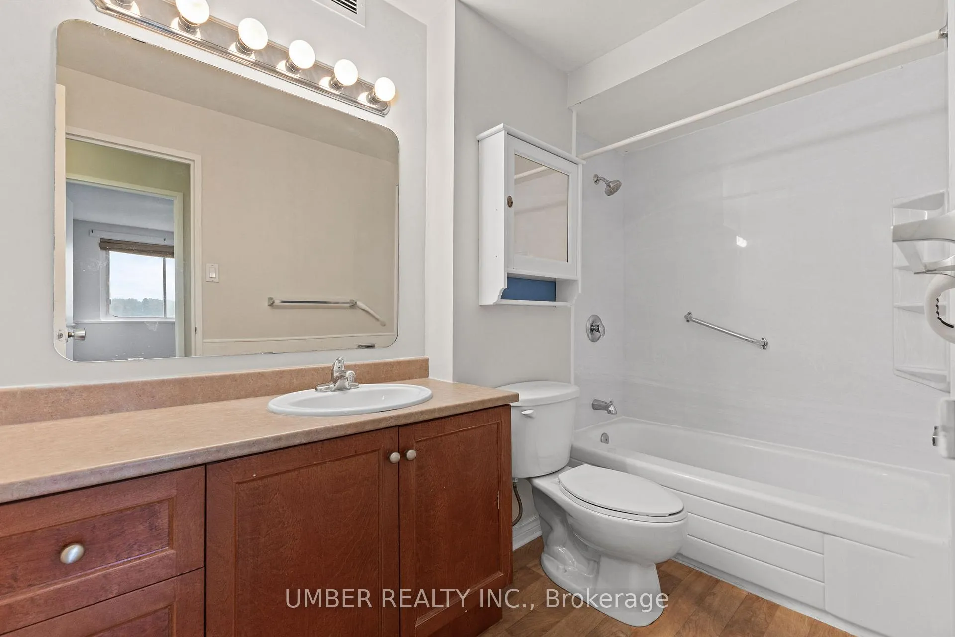 Photo 8 of Unit 708, 915 Elmsmere Road, Ottawa, Beacon Hill South — HOMEH