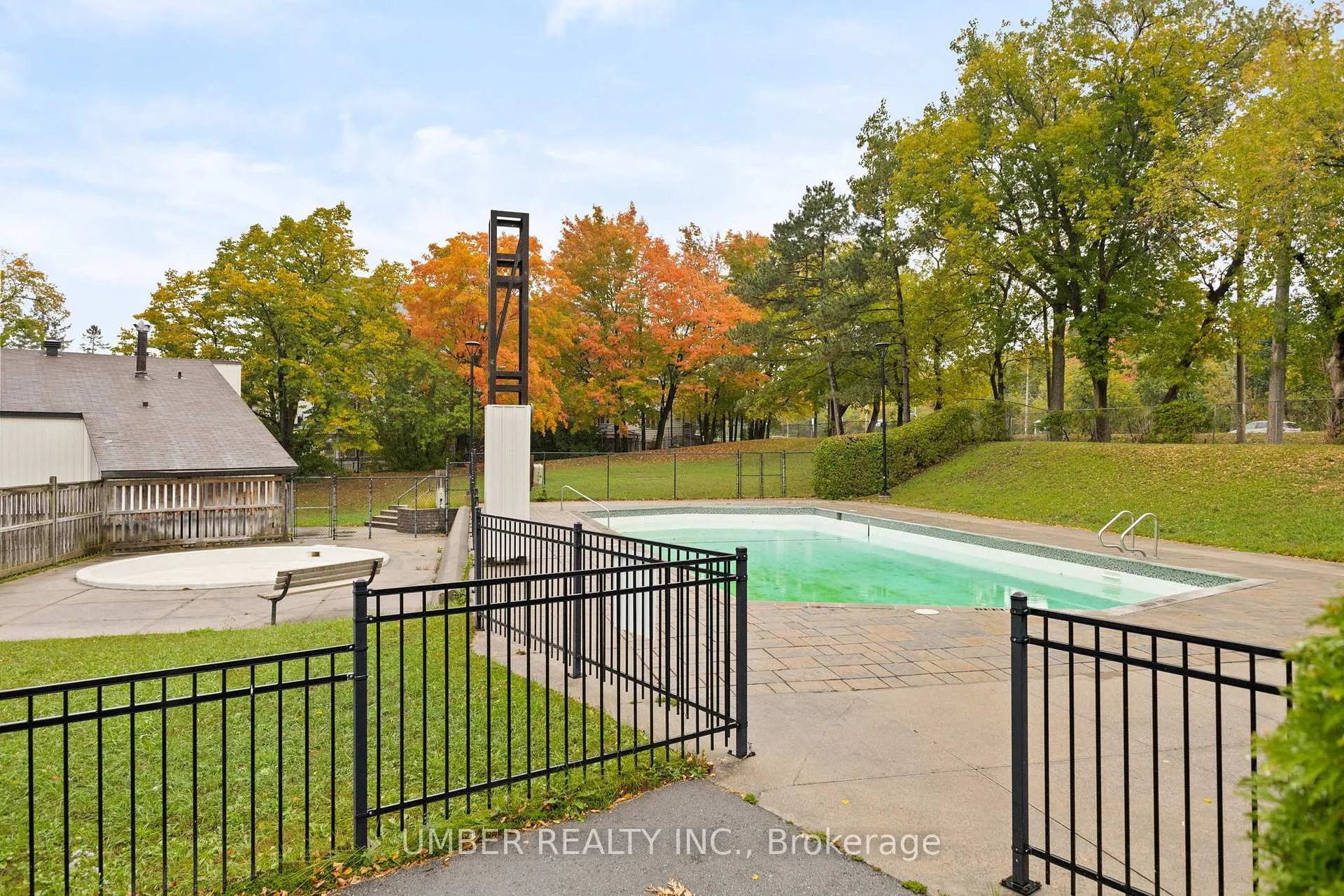 Photo 14 of Unit 708, 915 Elmsmere Road, Ottawa, Beacon Hill South — HOMEH