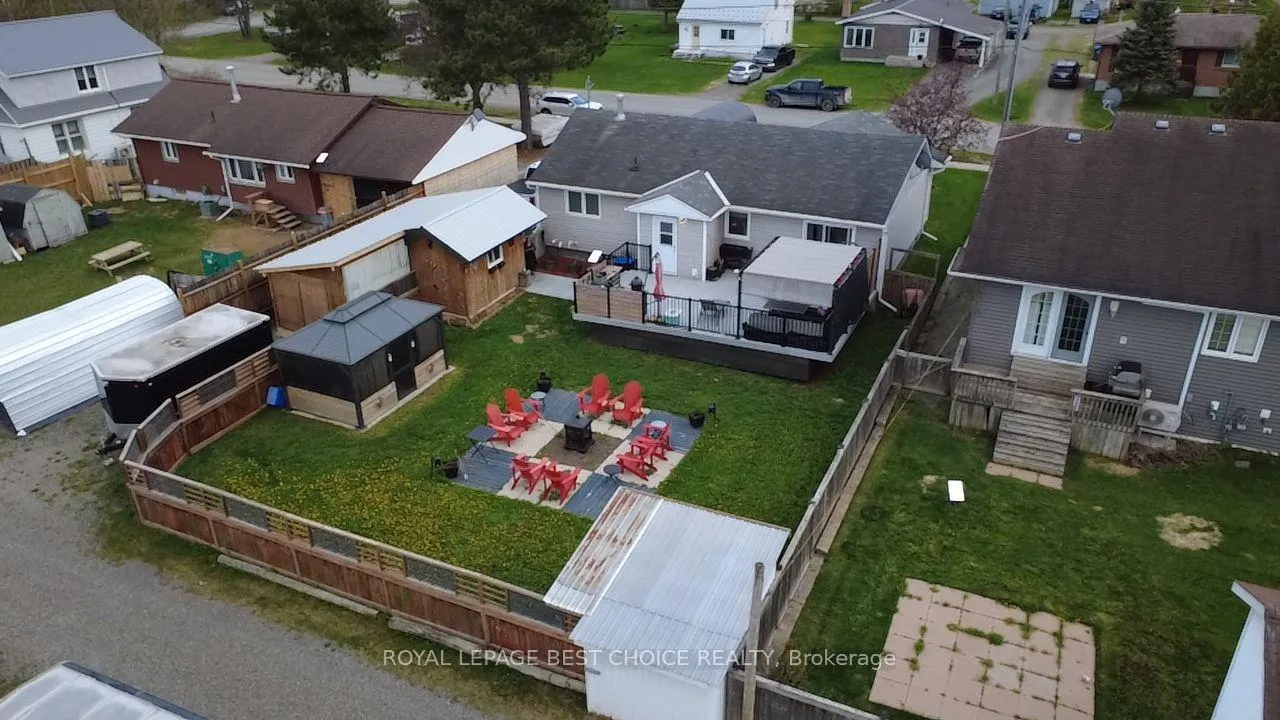 Photo 4 of 27 6th Avenue, Englehart — HOMEH