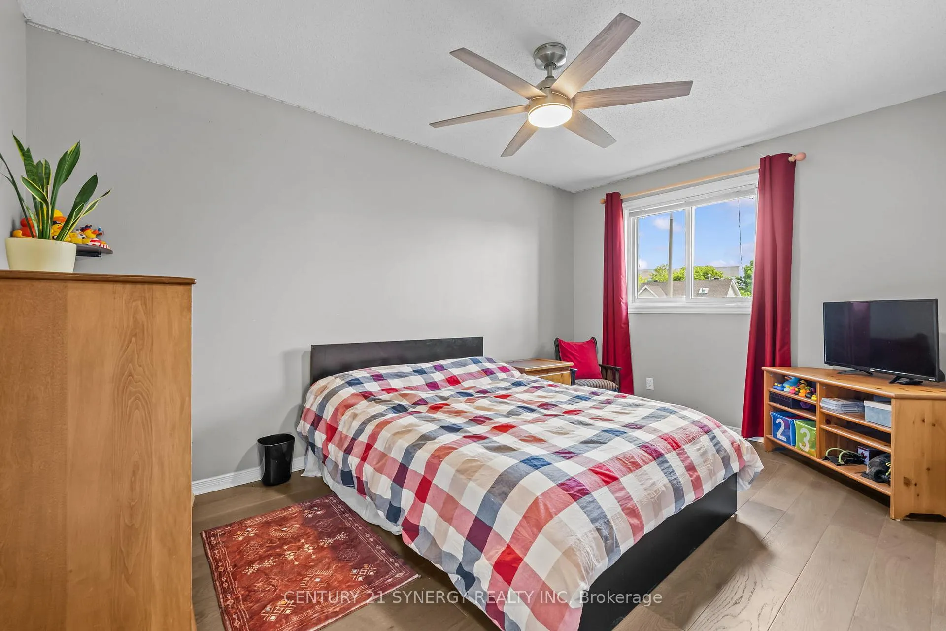 Photo 18 of 497 Rougemount Crescent, Ottawa, Fallingbrook/Gardenway South — HOMEH