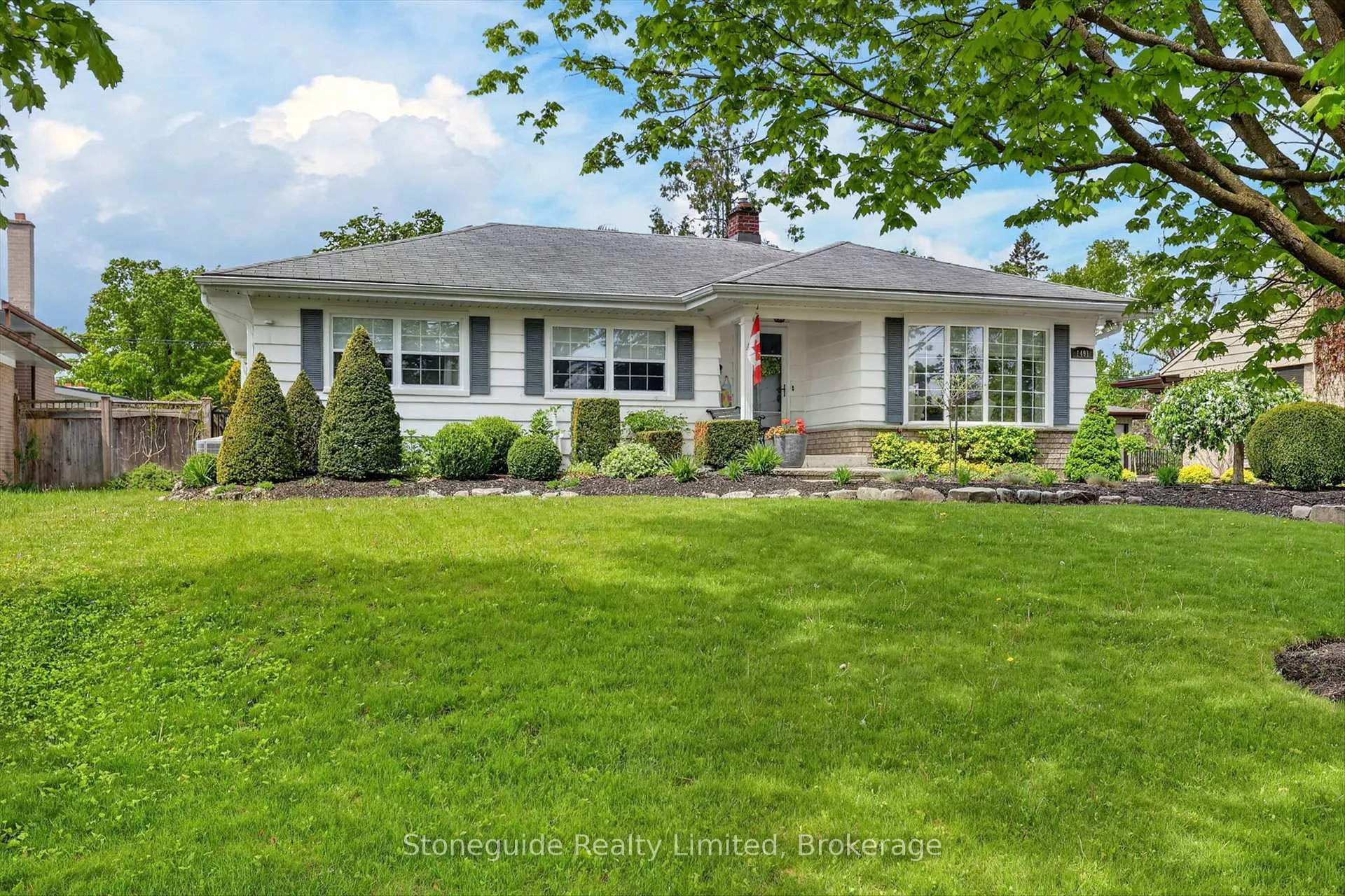 Photo 1 of 1491 Windermere Avenue, Peterborough, Monaghan Ward 2 — HOMEH