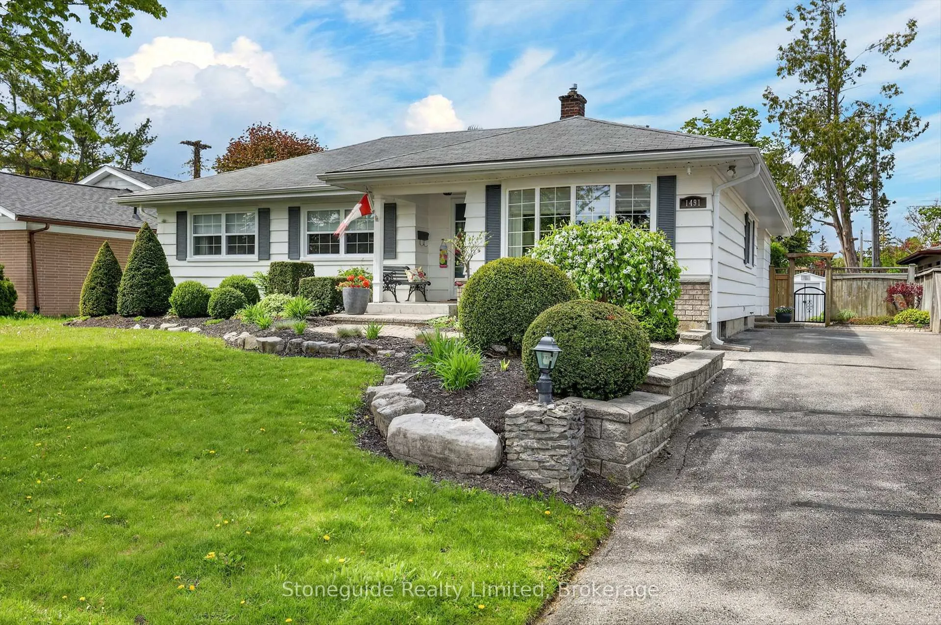 Photo 4 of 1491 Windermere Avenue, Peterborough, Monaghan Ward 2 — HOMEH