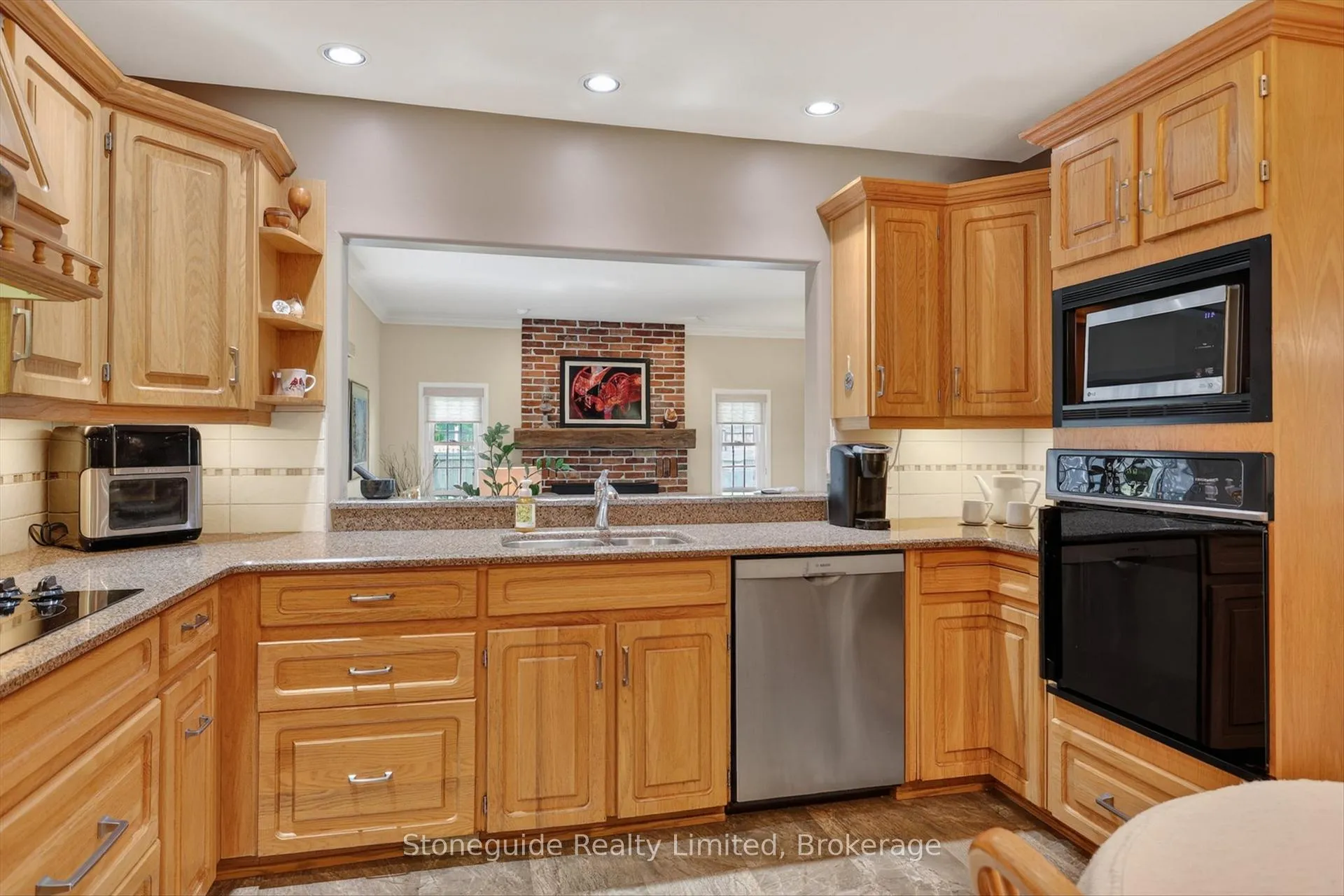 Photo 12 of 1491 Windermere Avenue, Peterborough, Monaghan Ward 2 — HOMEH