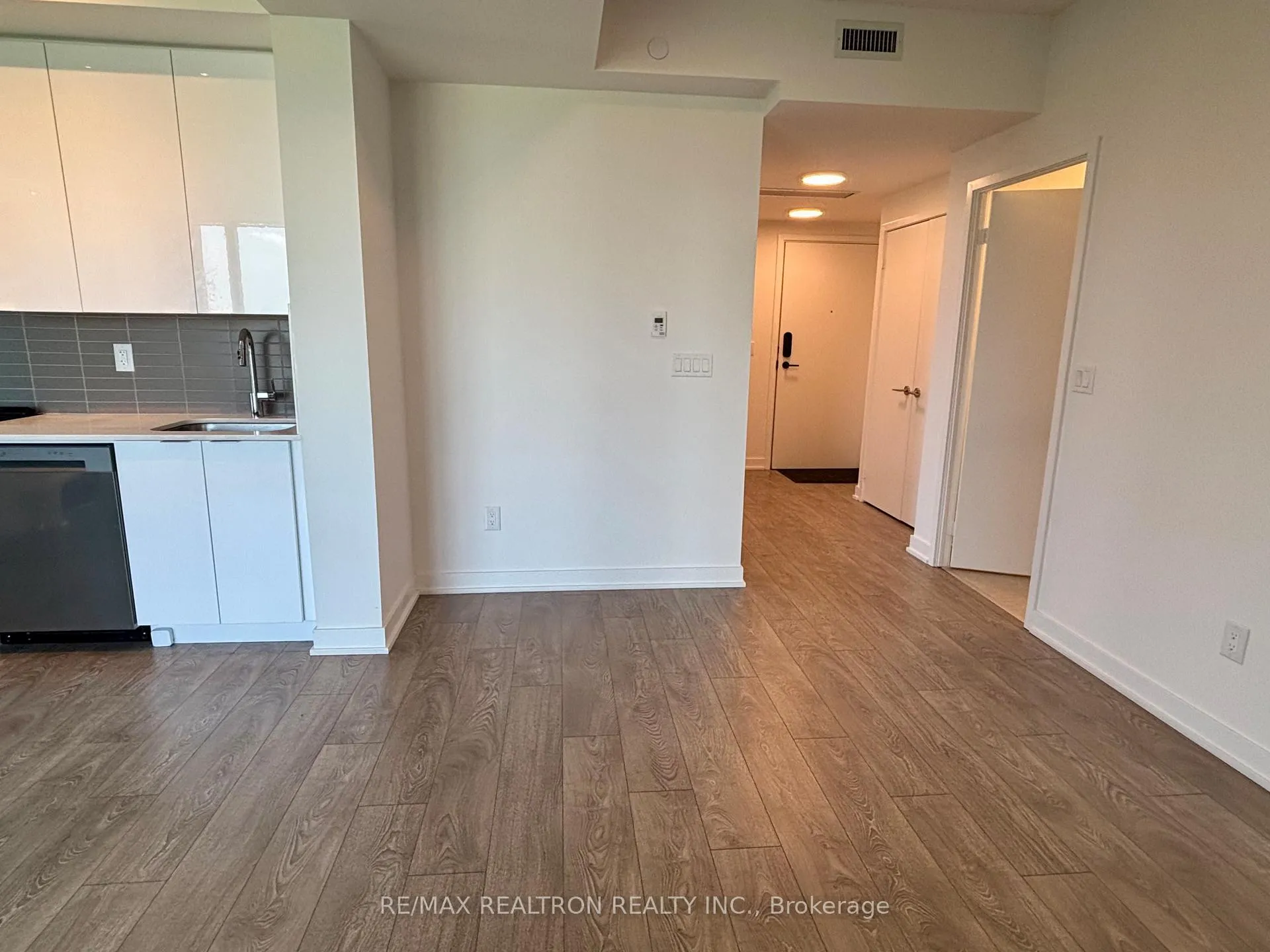 Photo 8 of Unit 805, 225 Malta Avenue, Brampton, Fletcher's Creek South — HOMEH