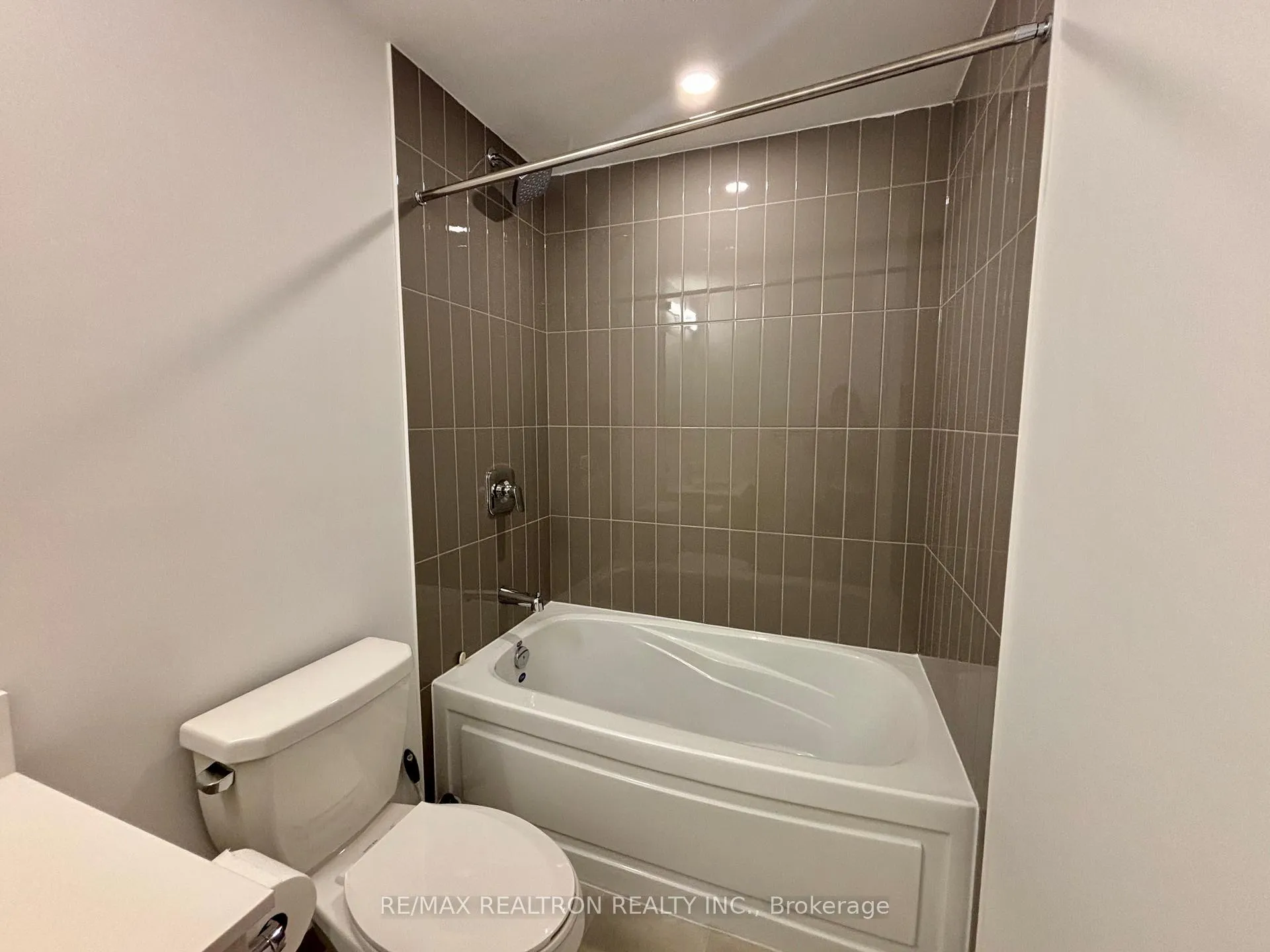Photo 32 of Unit 805, 225 Malta Avenue, Brampton, Fletcher's Creek South — HOMEH