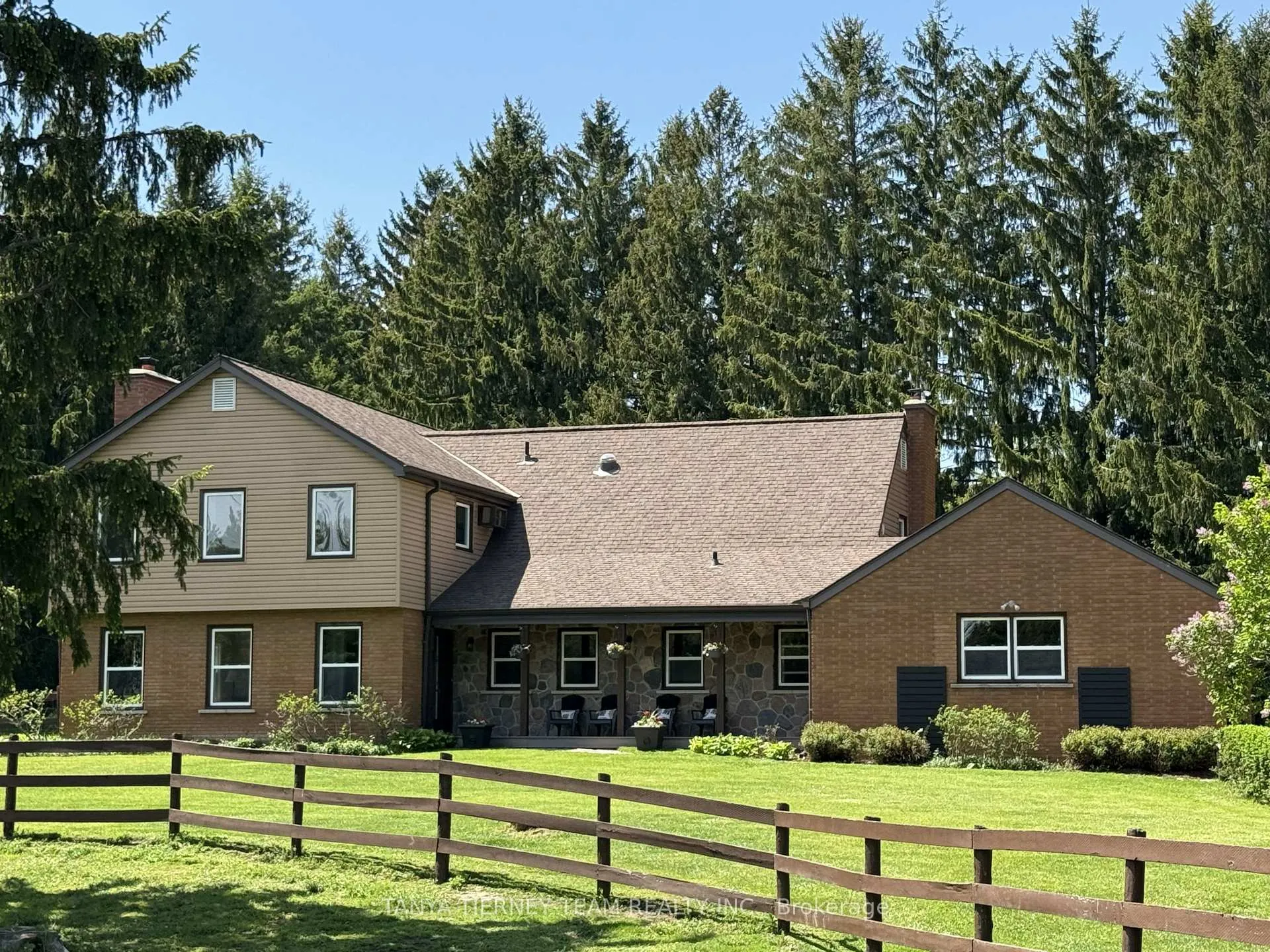 Photo 1 of 1180 Lakeridge Road, Uxbridge, Rural Uxbridge — HOMEH