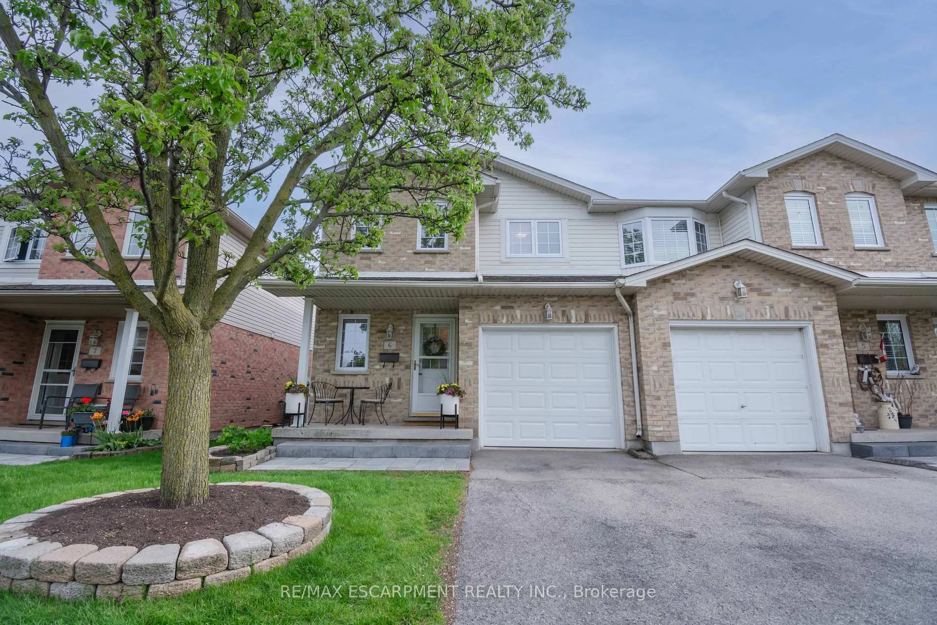 Photo 1 of Unit 6, 485 Green Road, Hamilton, Lakeshore — HOMEH