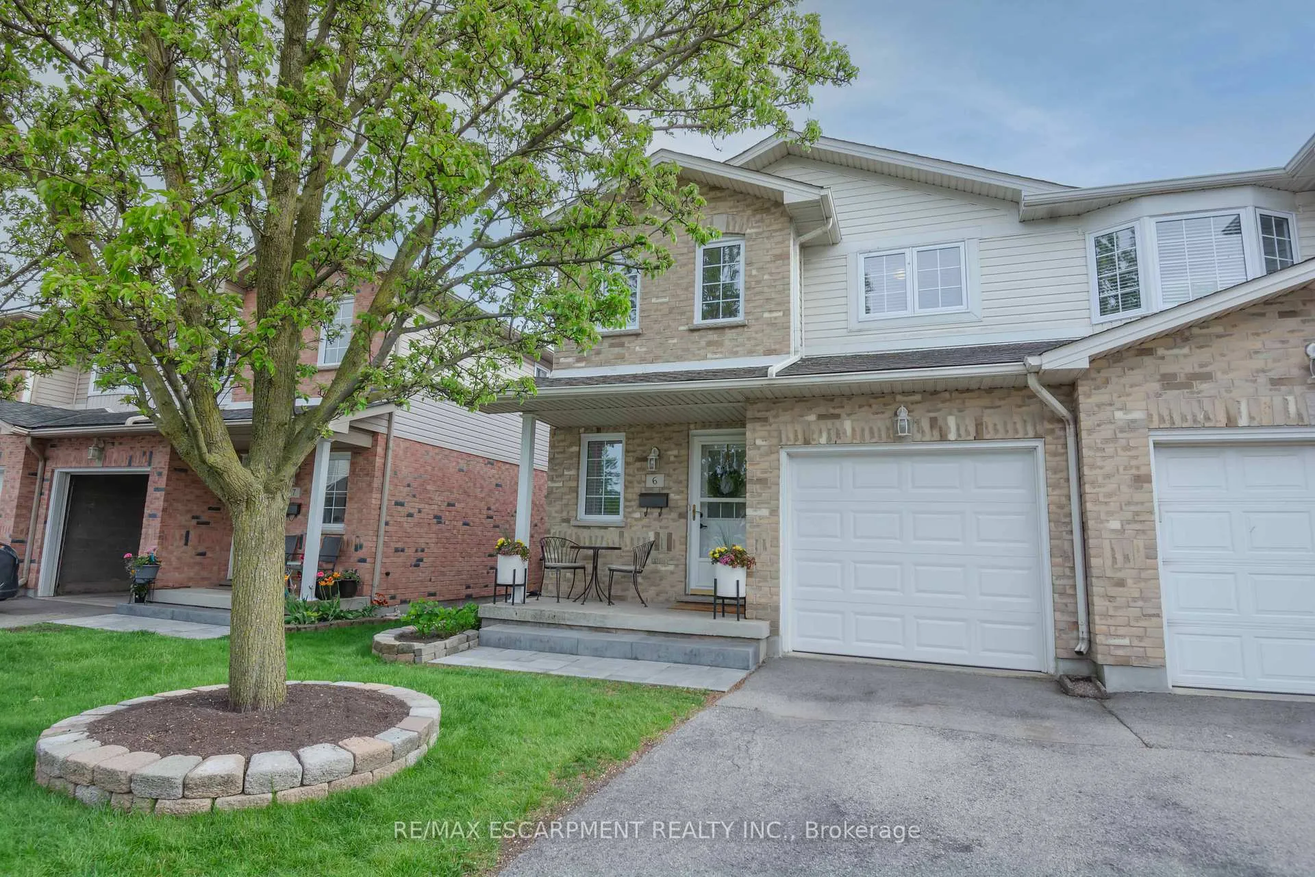 Photo 2 of Unit 6, 485 Green Road, Hamilton, Lakeshore — HOMEH