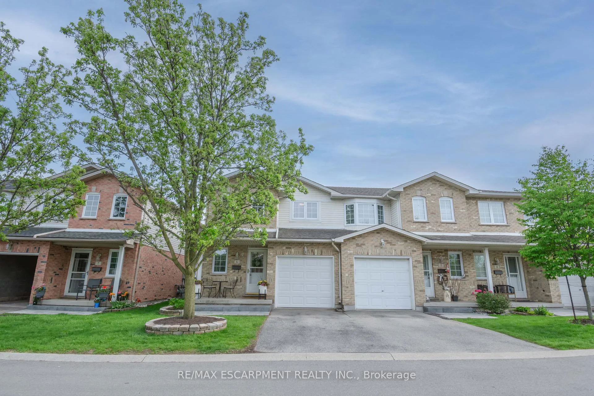Photo 3 of Unit 6, 485 Green Road, Hamilton, Lakeshore — HOMEH