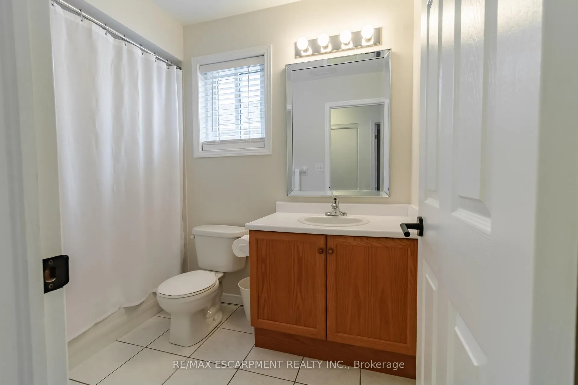Photo 24 of Unit 6, 485 Green Road, Hamilton, Lakeshore — HOMEH