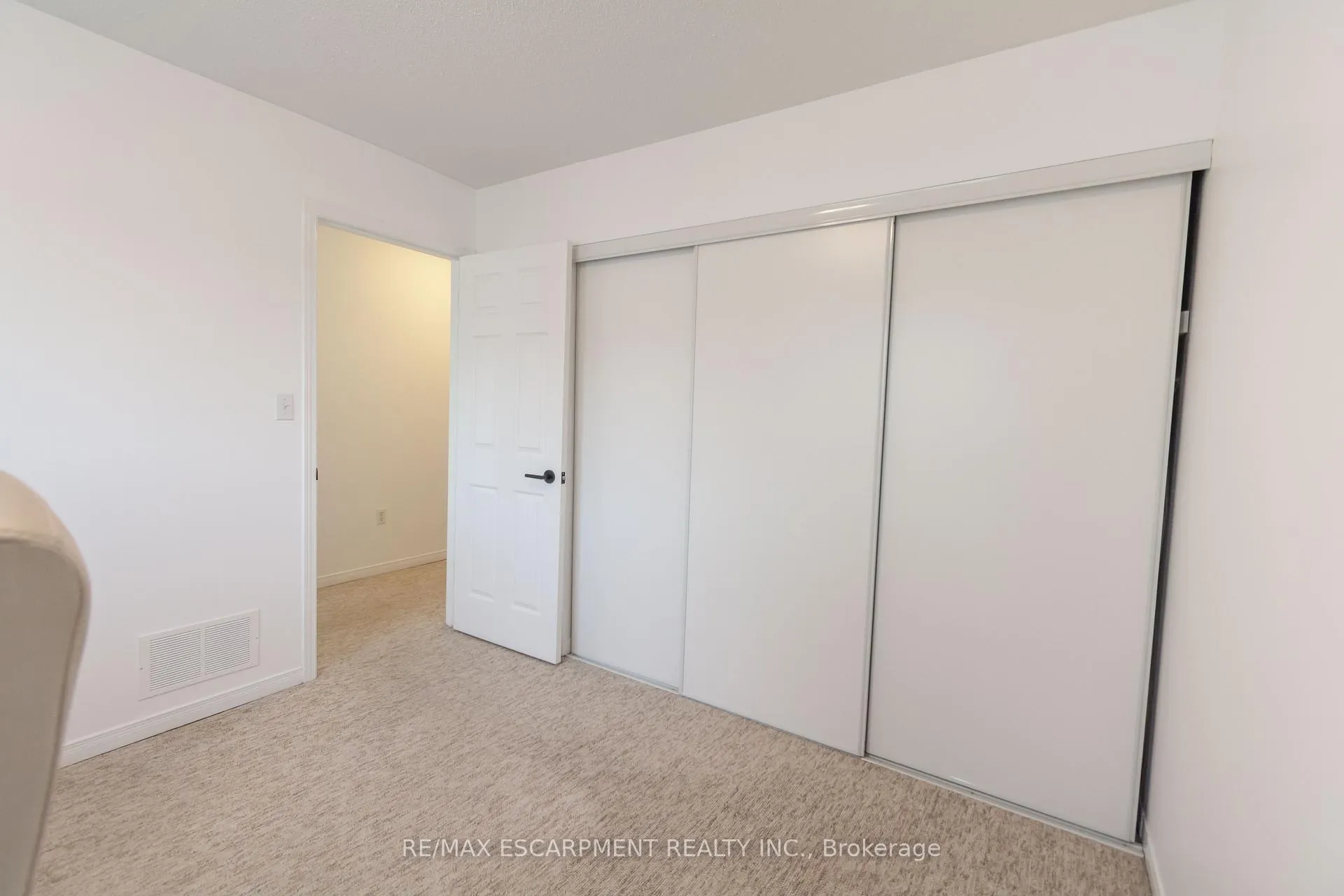 Photo 26 of Unit 6, 485 Green Road, Hamilton, Lakeshore — HOMEH