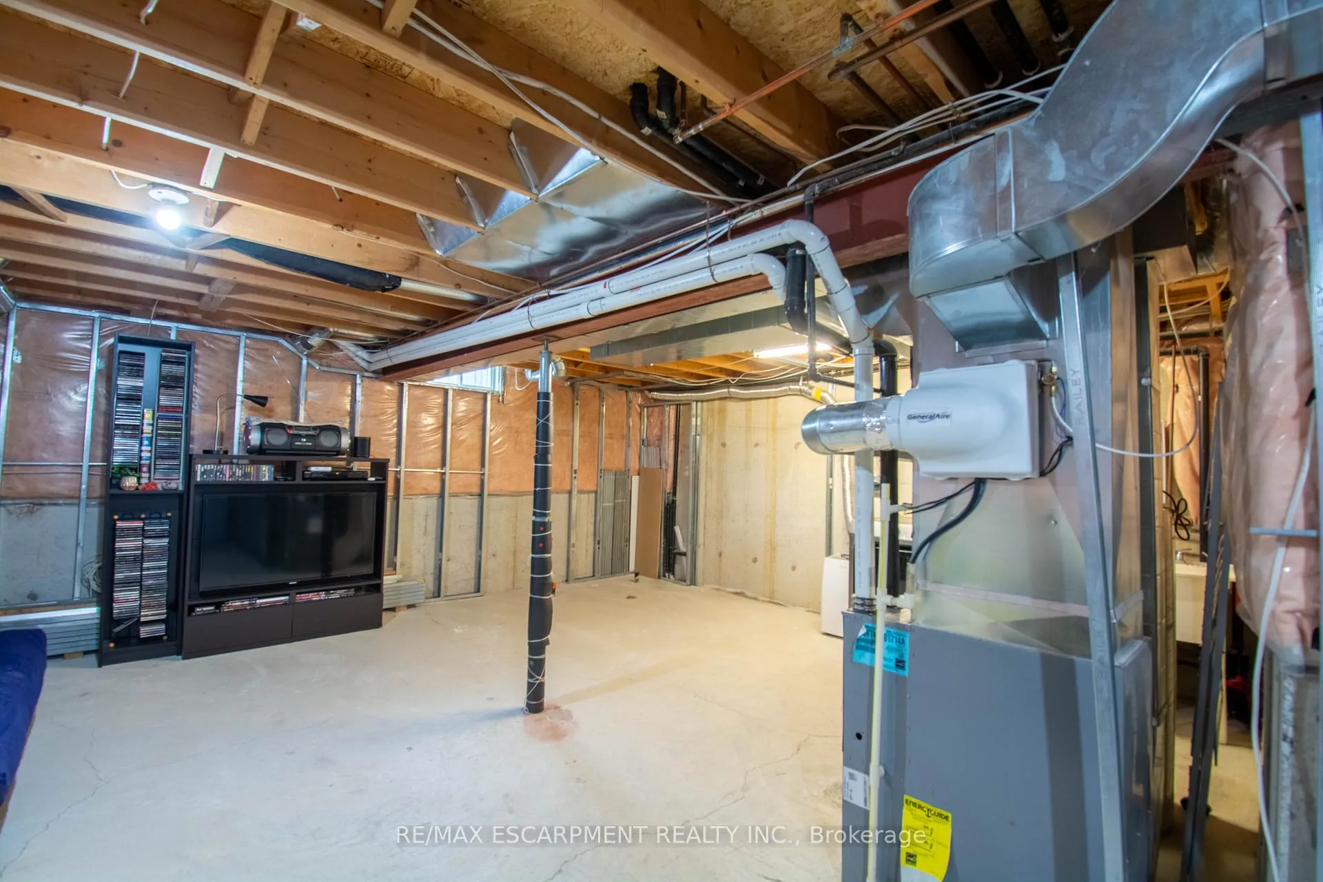Photo 27 of Unit 6, 485 Green Road, Hamilton, Lakeshore — HOMEH