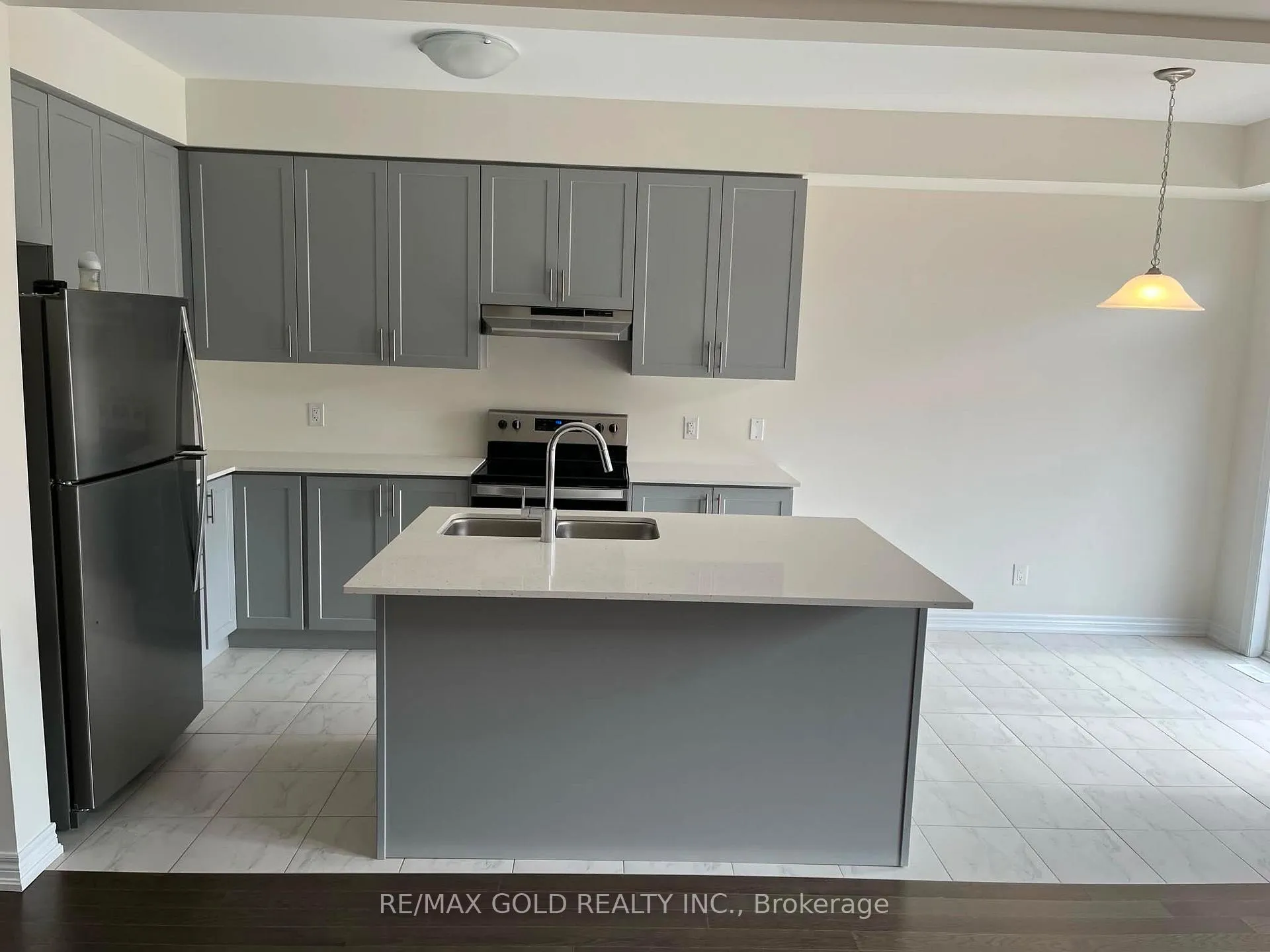 Photo 3 of 90 Grassbourne Avenue, Kitchener, Huron Park — HOMEH