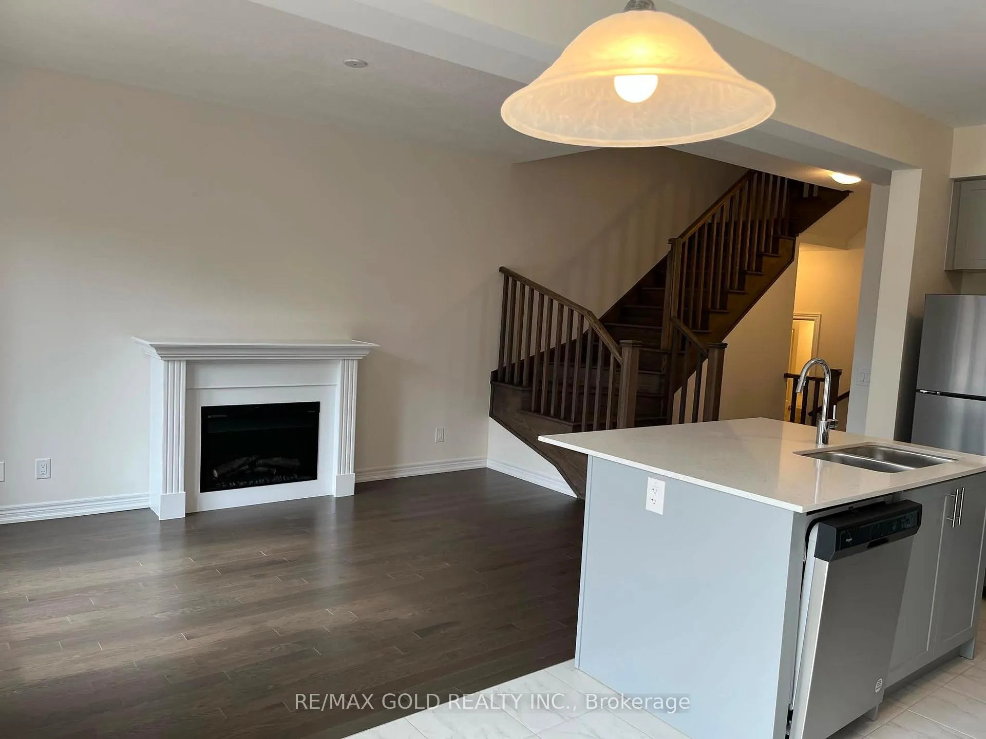 Photo 5 of 90 Grassbourne Avenue, Kitchener, Huron Park — HOMEH