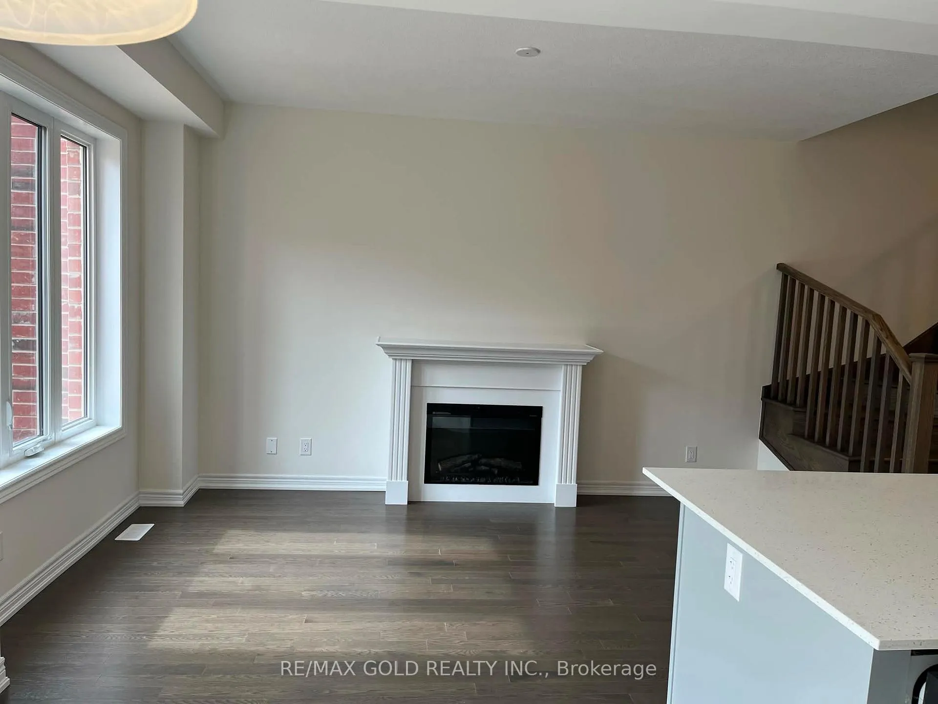 Photo 9 of 90 Grassbourne Avenue, Kitchener, Huron Park — HOMEH