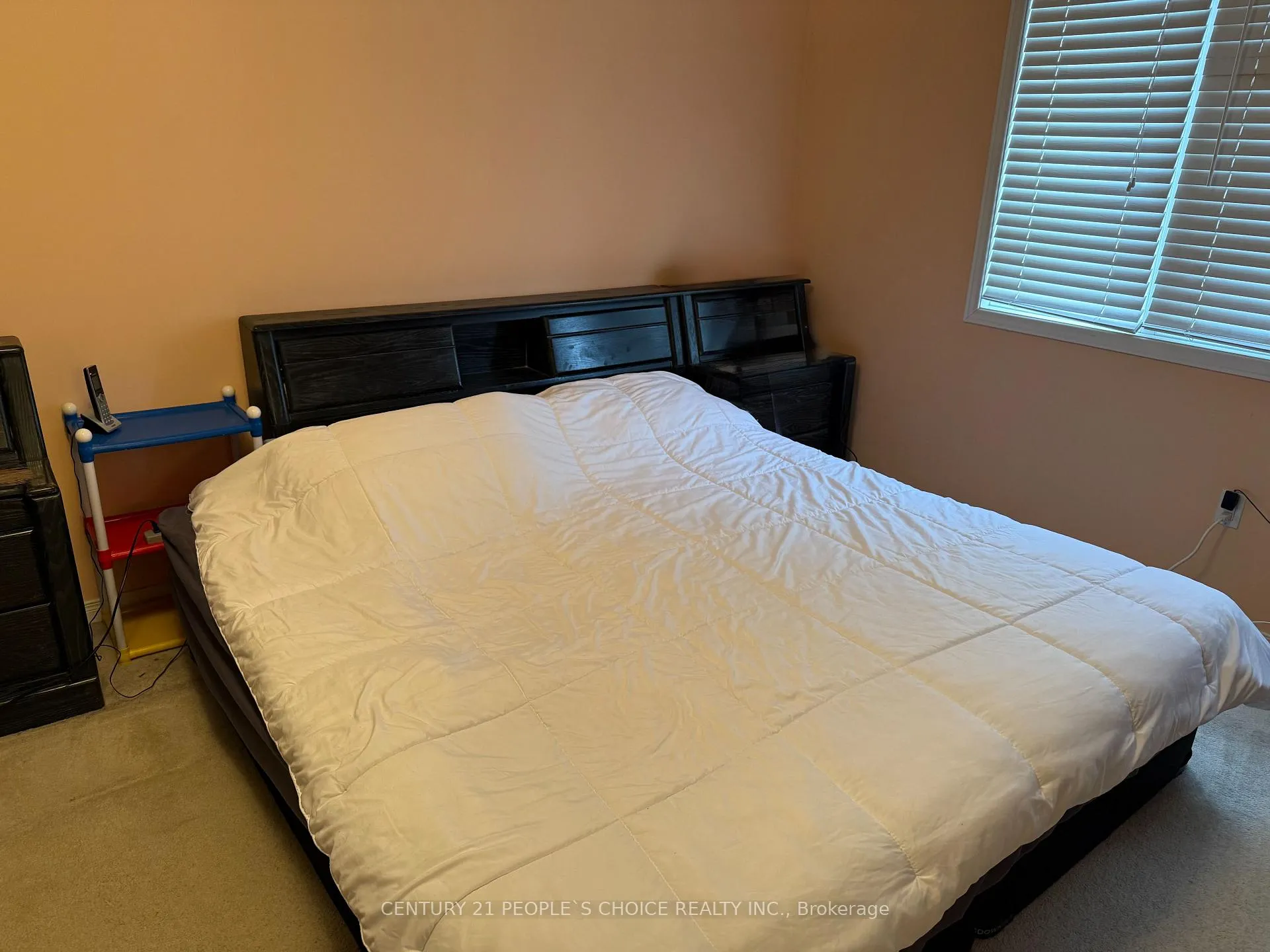 Photo 9 of 76 Daniel Reaman Crescent NW, Vaughan, Patterson — HOMEH