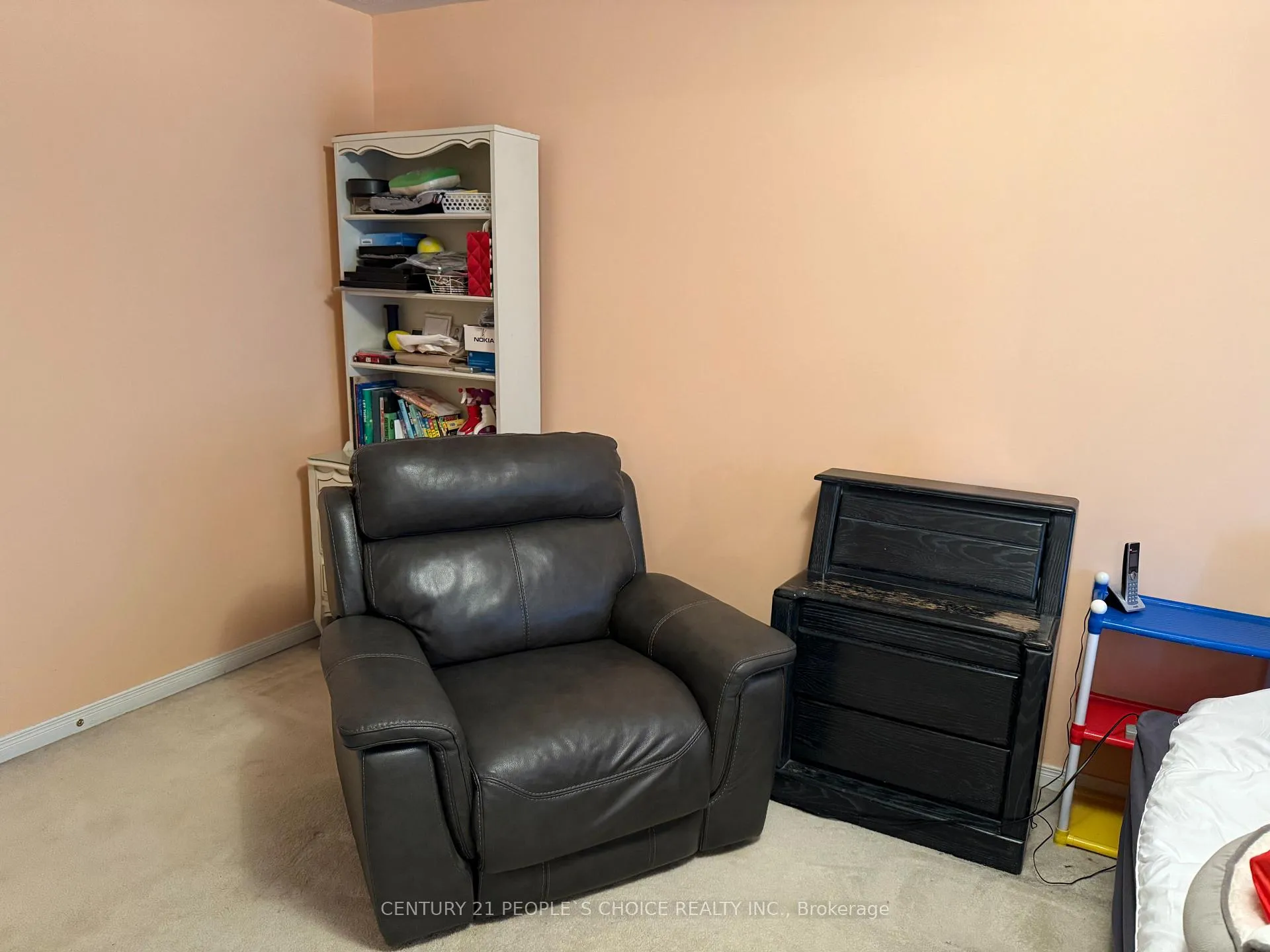 Photo 10 of 76 Daniel Reaman Crescent NW, Vaughan, Patterson — HOMEH