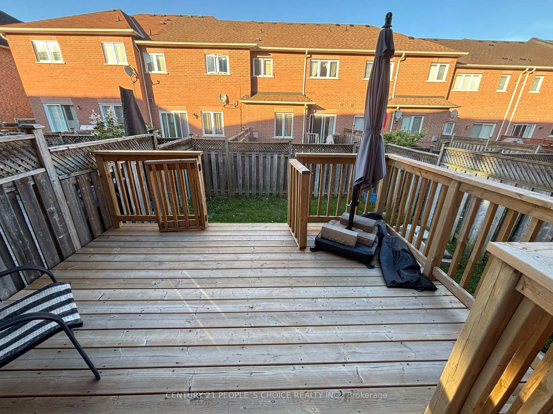 Photo 16 of 76 Daniel Reaman Crescent NW, Vaughan, Patterson — HOMEH