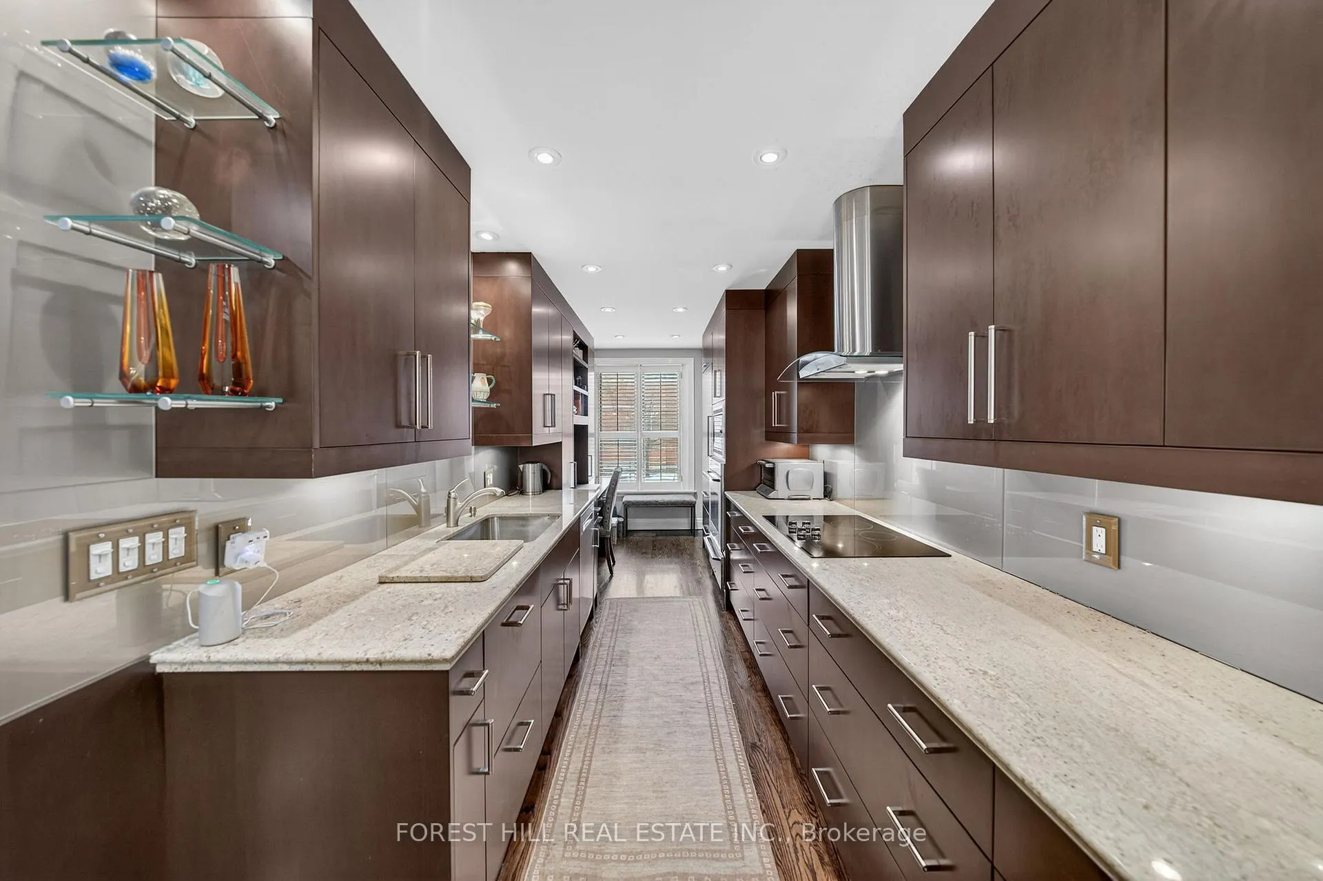 Photo 4 of 252 Spadina Road, Toronto, Casa Loma — HOMEH