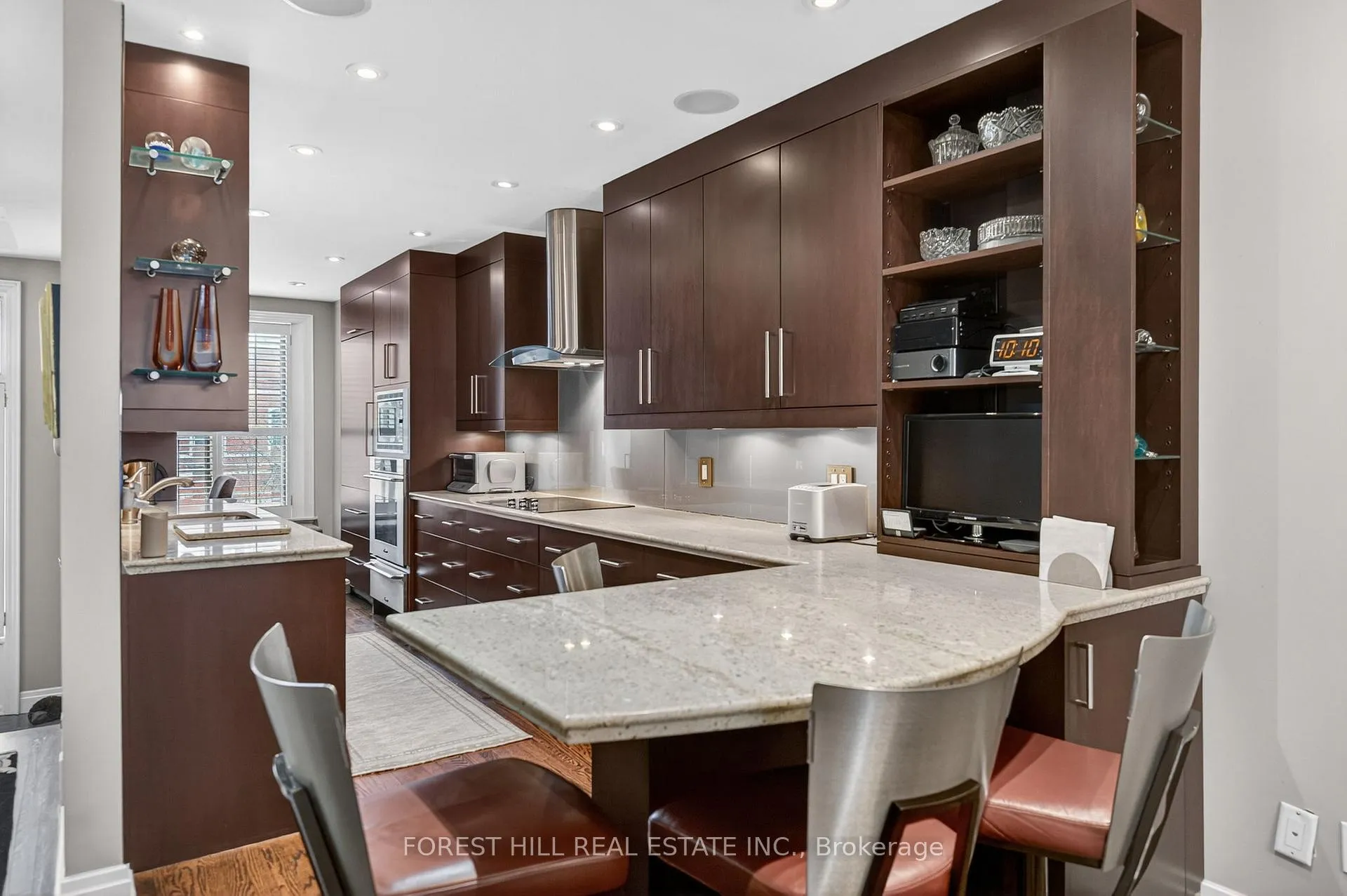 Photo 5 of 252 Spadina Road, Toronto, Casa Loma — HOMEH