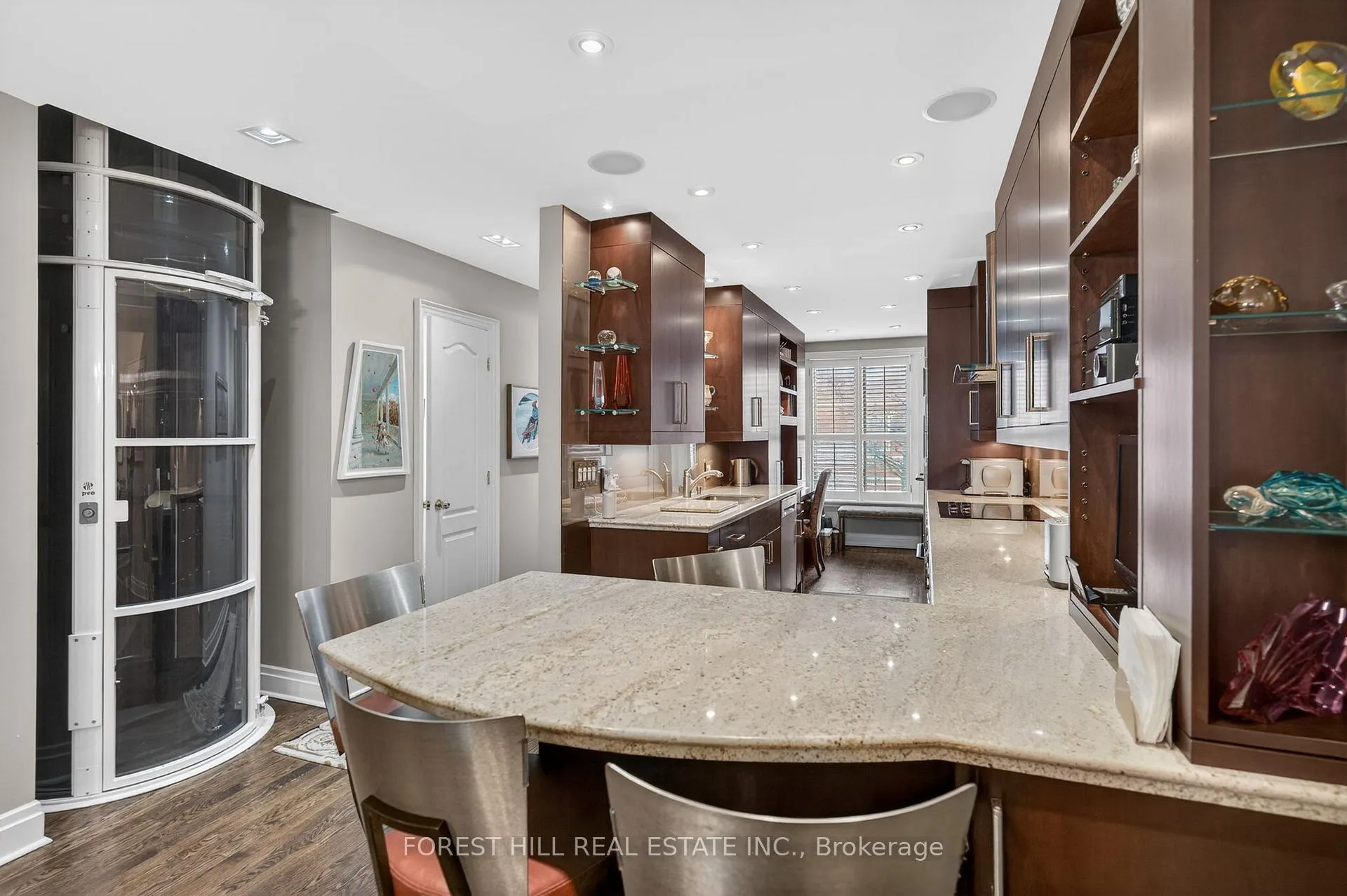 Photo 6 of 252 Spadina Road, Toronto, Casa Loma — HOMEH