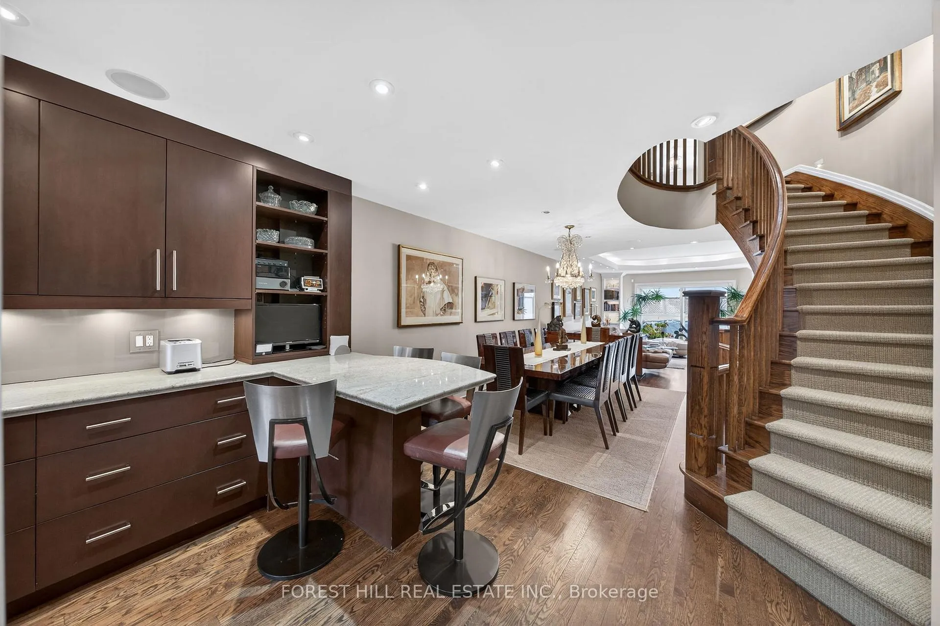 Photo 7 of 252 Spadina Road, Toronto, Casa Loma — HOMEH
