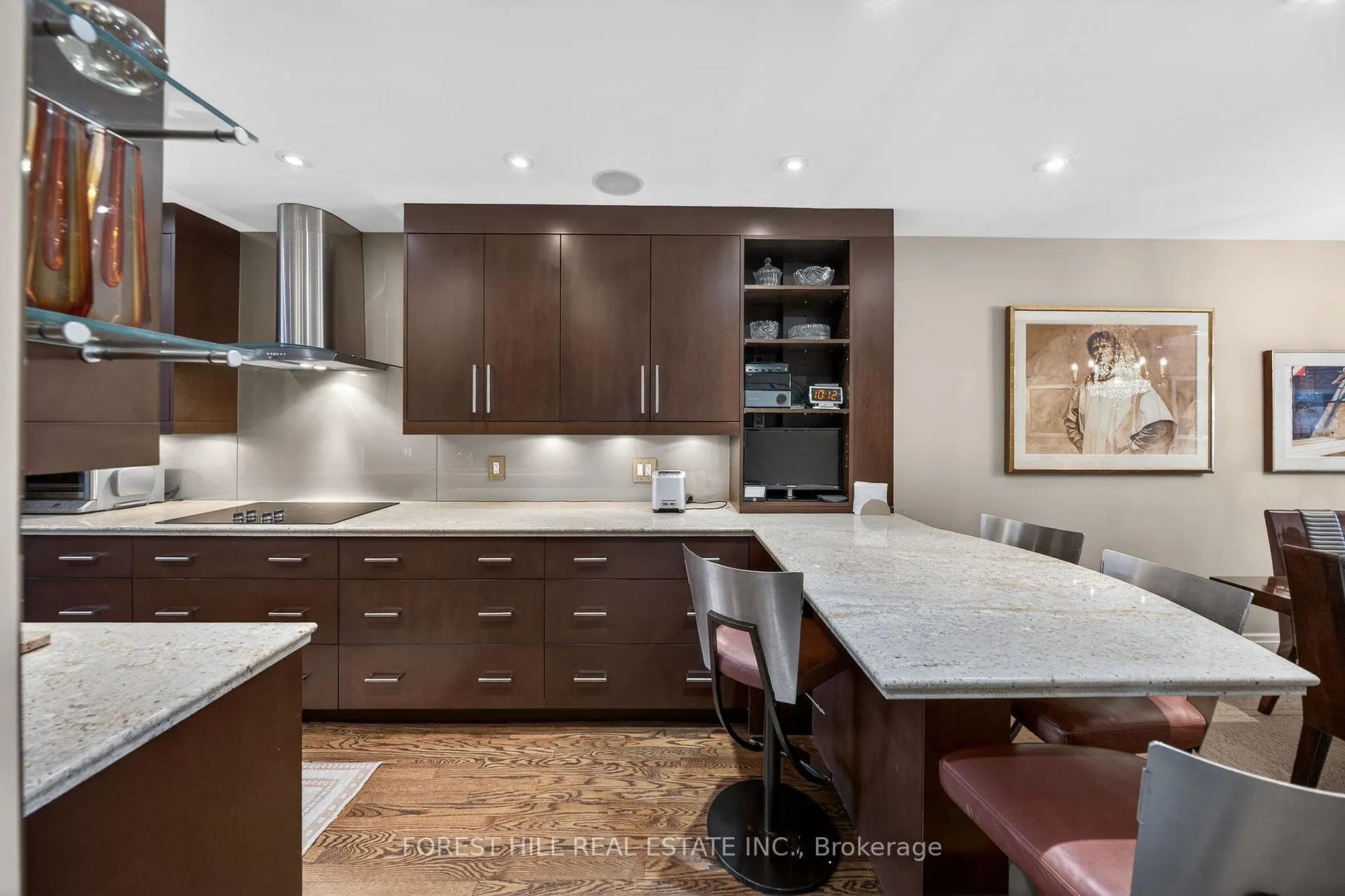 Photo 8 of 252 Spadina Road, Toronto, Casa Loma — HOMEH