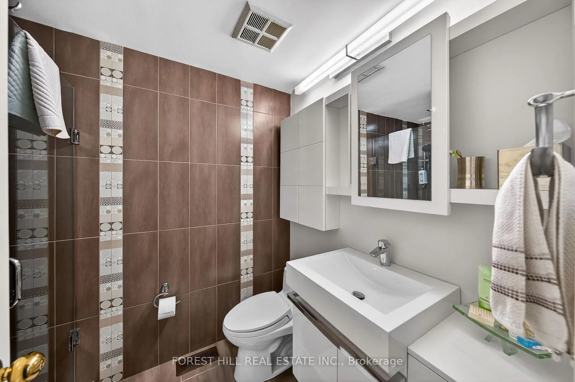 Photo 25 of 252 Spadina Road, Toronto, Casa Loma — HOMEH
