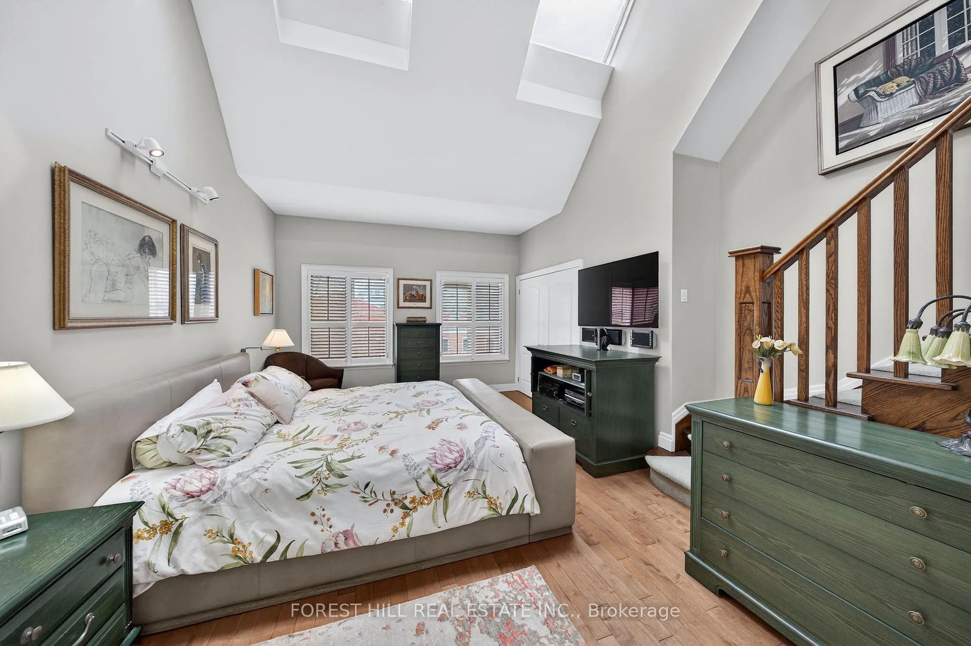Photo 35 of 252 Spadina Road, Toronto, Casa Loma — HOMEH
