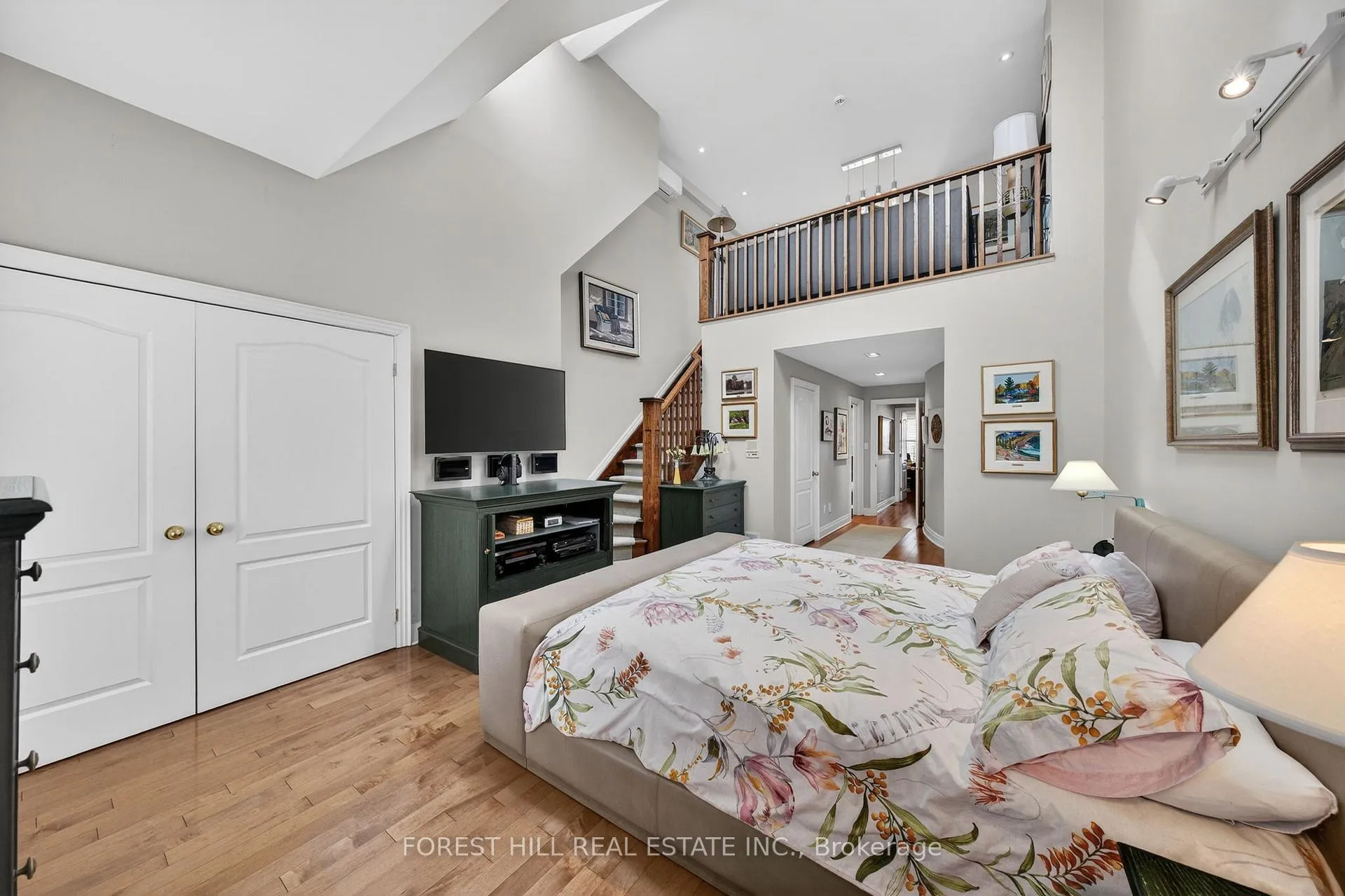 Photo 36 of 252 Spadina Road, Toronto, Casa Loma — HOMEH
