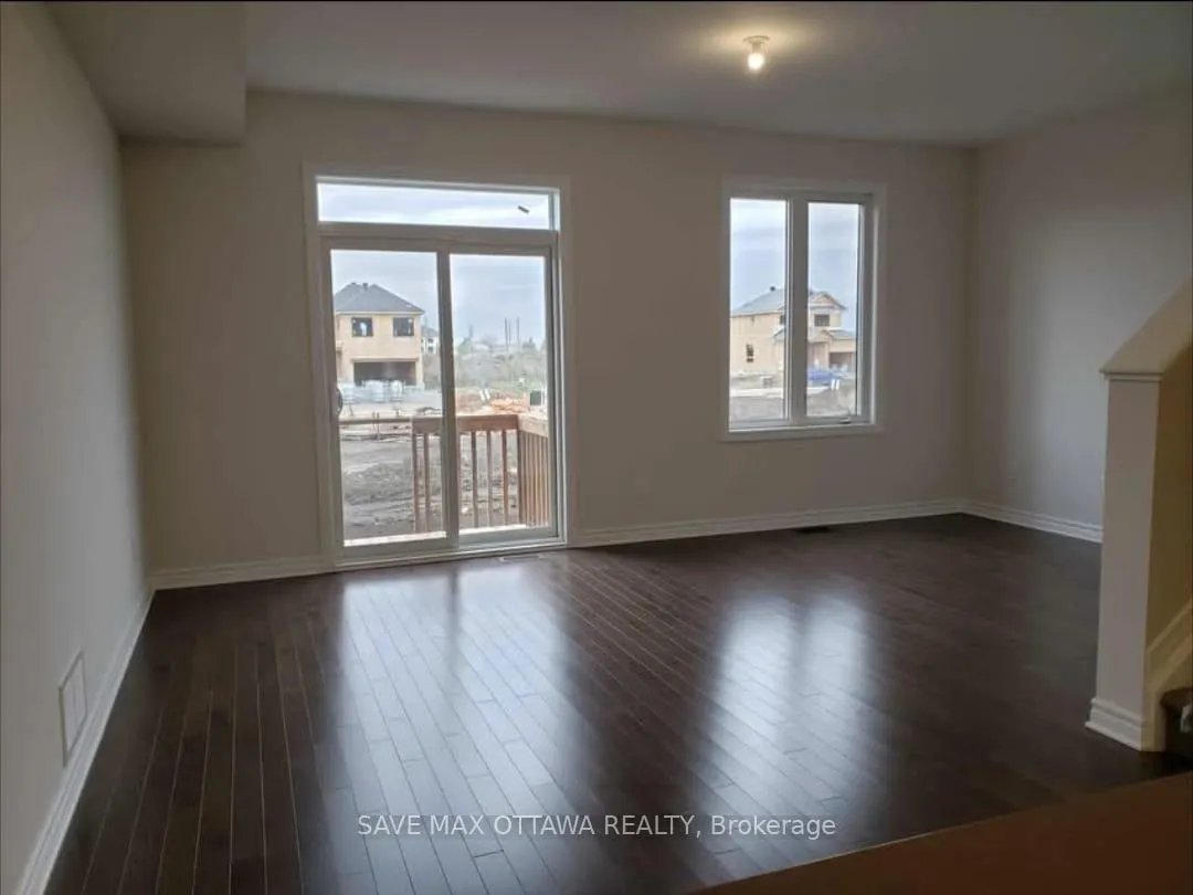 Photo 4 of 270 Tim Sheehan Place, Ottawa, Kanata - Emerald Meadows/Trailwest — HOMEH