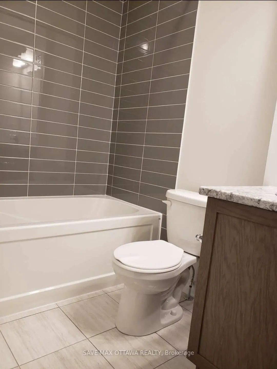 Photo 12 of 270 Tim Sheehan Place, Ottawa, Kanata - Emerald Meadows/Trailwest — HOMEH