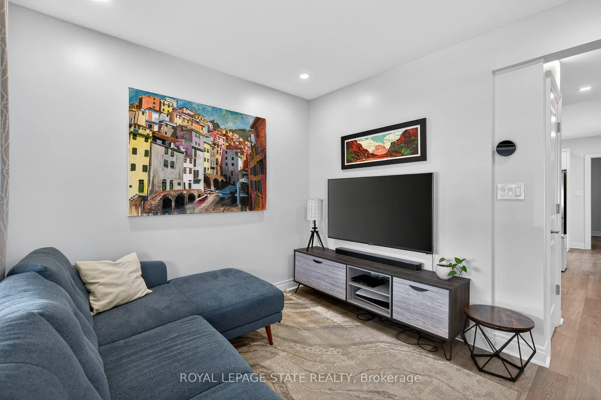 Photo 5 of 69 Robins Avenue, Hamilton, Crown Point — HOMEH