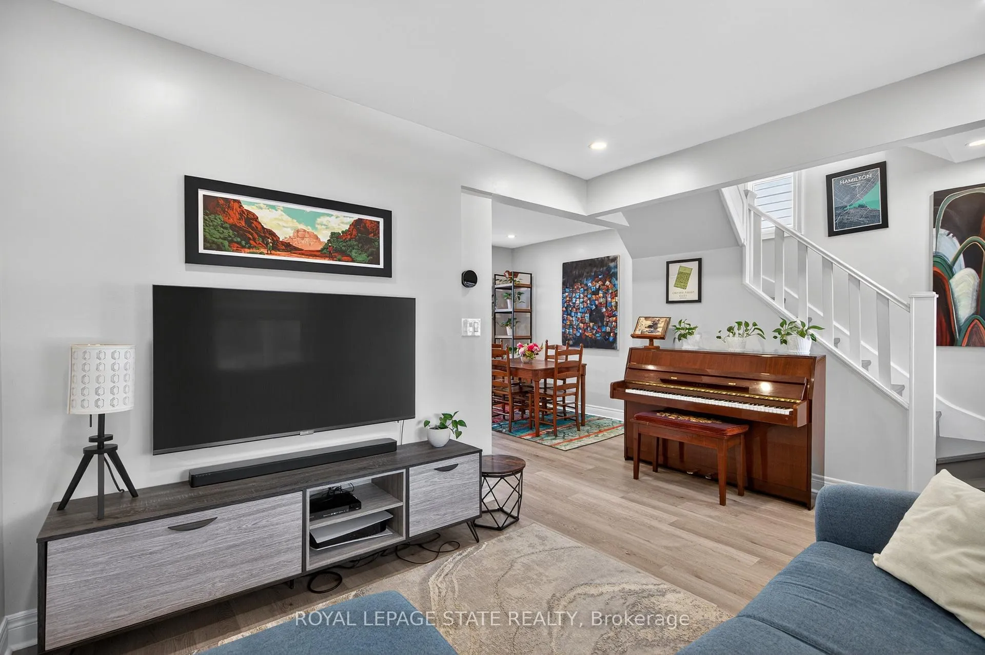 Photo 6 of 69 Robins Avenue, Hamilton, Crown Point — HOMEH