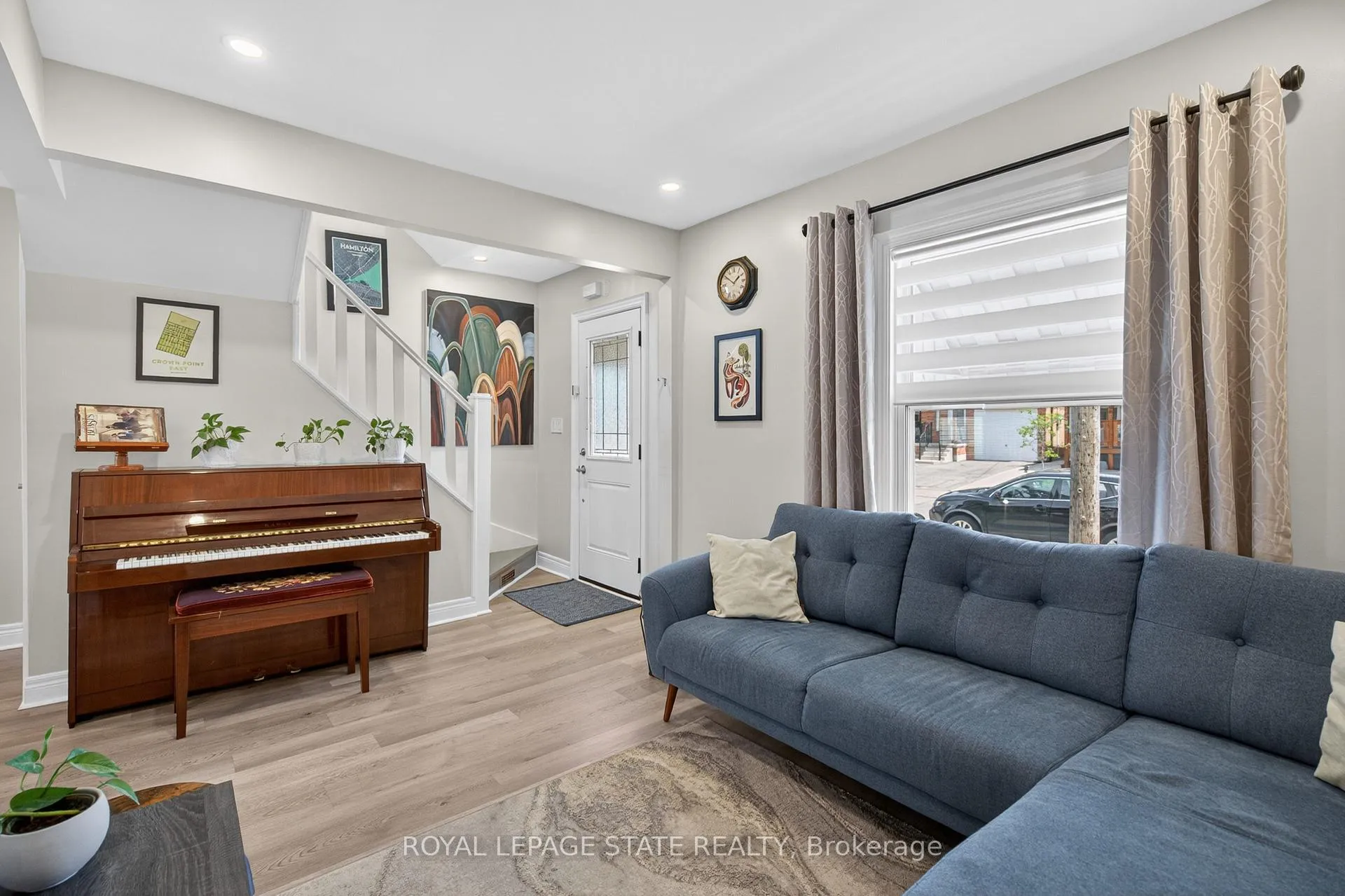 Photo 7 of 69 Robins Avenue, Hamilton, Crown Point — HOMEH