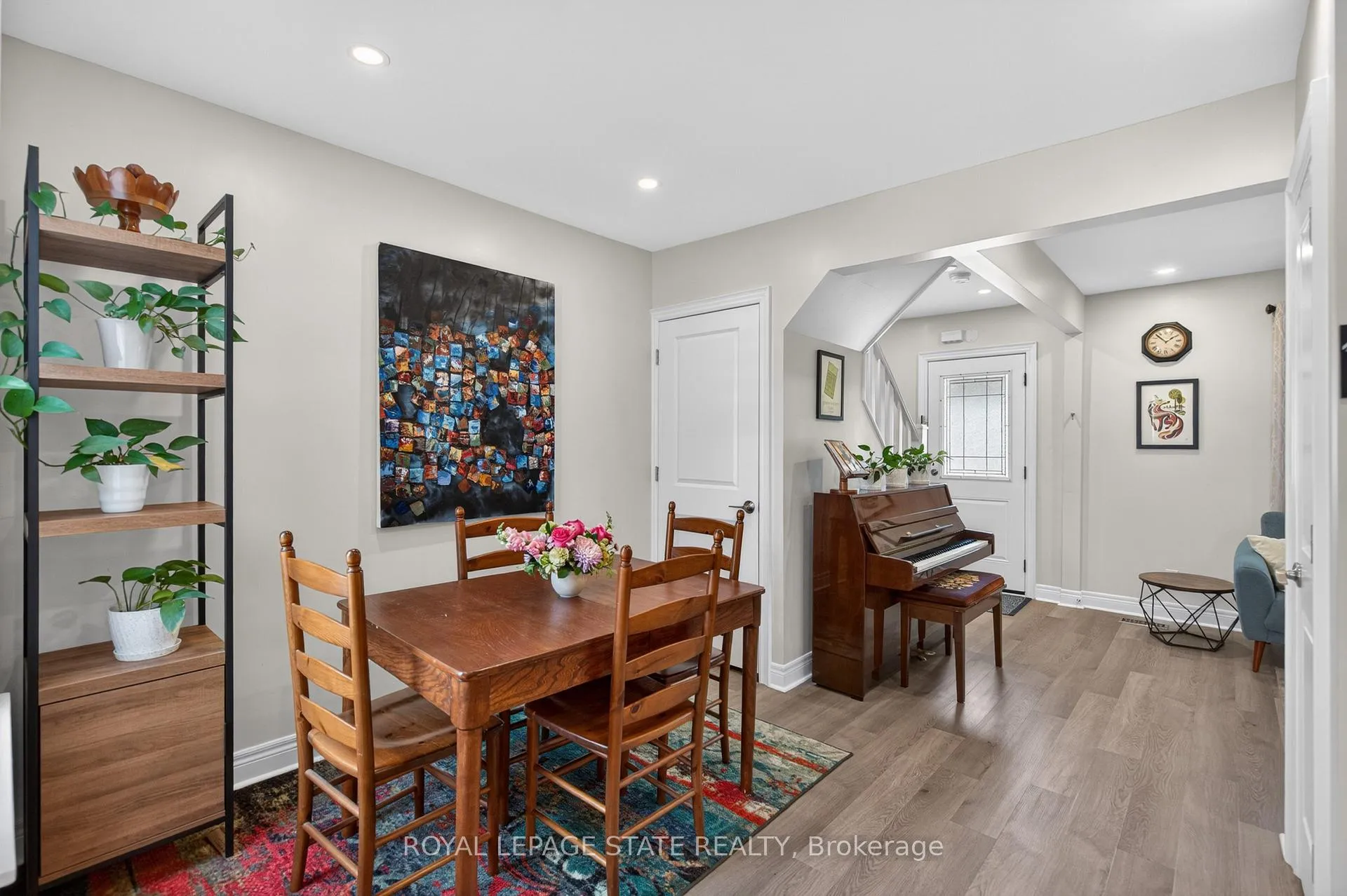 Photo 11 of 69 Robins Avenue, Hamilton, Crown Point — HOMEH
