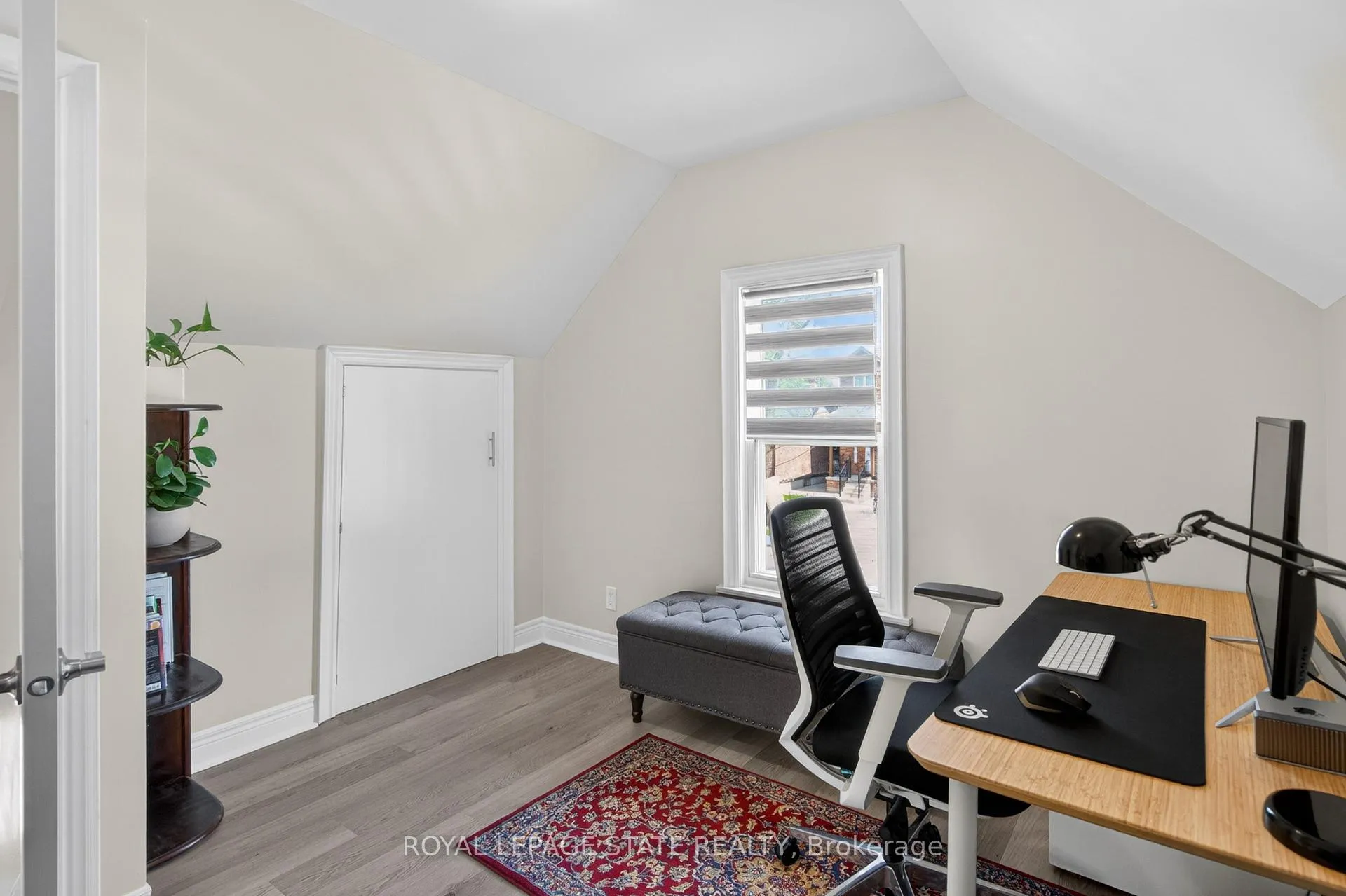 Photo 24 of 69 Robins Avenue, Hamilton, Crown Point — HOMEH