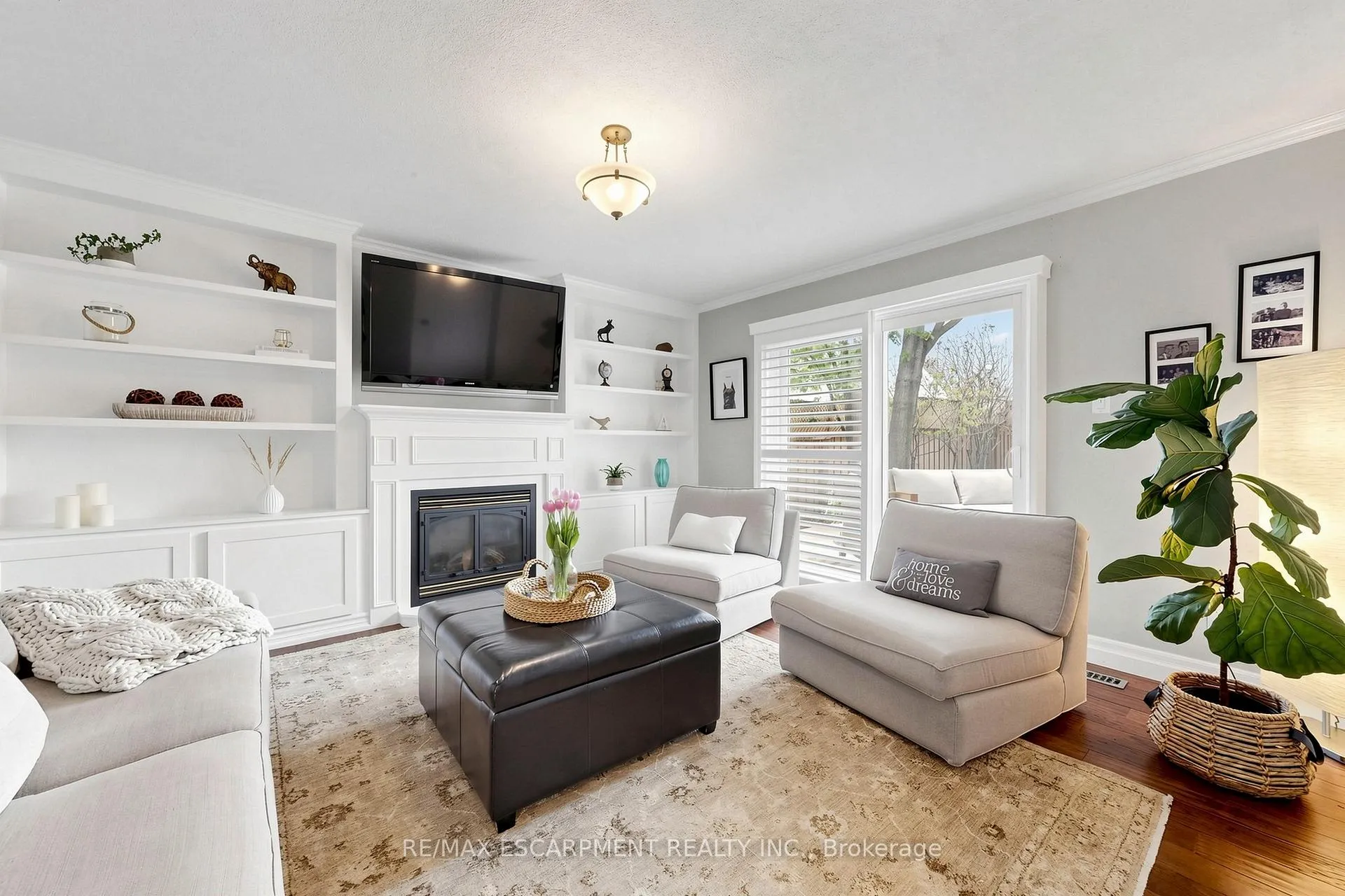 Photo 7 of 1365 Ester Drive, Burlington, Tyandaga — HOMEH