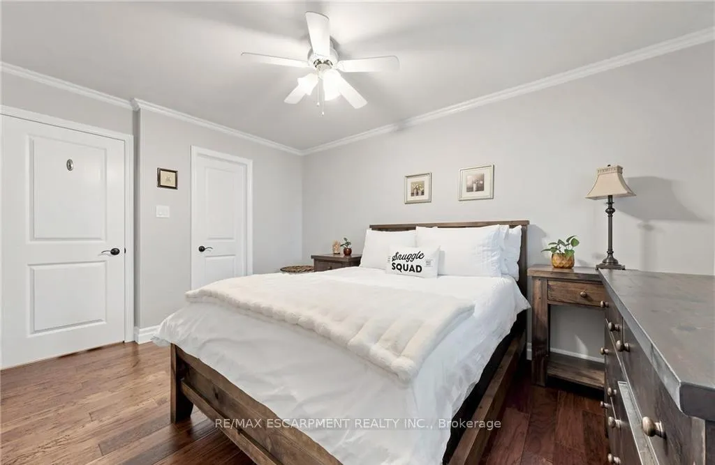 Photo 15 of 1365 Ester Drive, Burlington, Tyandaga — HOMEH
