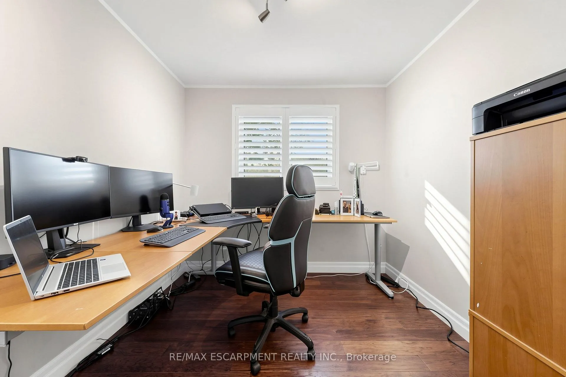 Photo 23 of 1365 Ester Drive, Burlington, Tyandaga — HOMEH