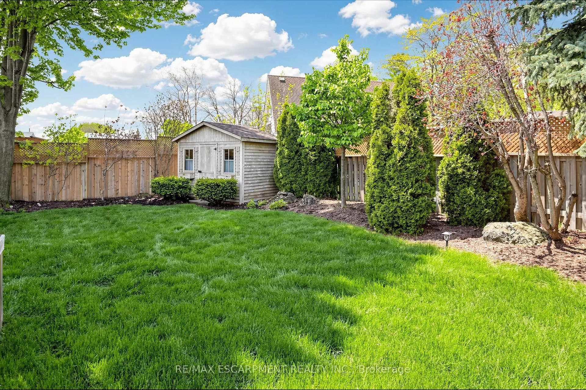 Photo 43 of 1365 Ester Drive, Burlington, Tyandaga — HOMEH