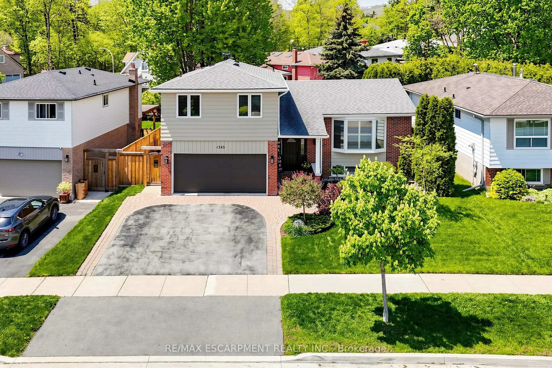 Photo 45 of 1365 Ester Drive, Burlington, Tyandaga — HOMEH