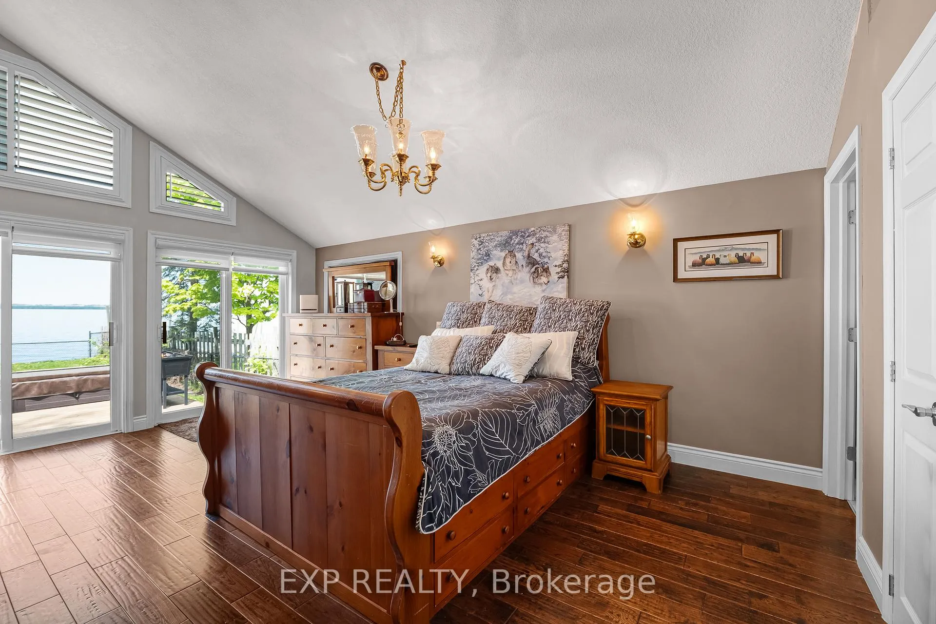 Photo 20 of 450 Lake Drive S, Georgina, Keswick South — HOMEH