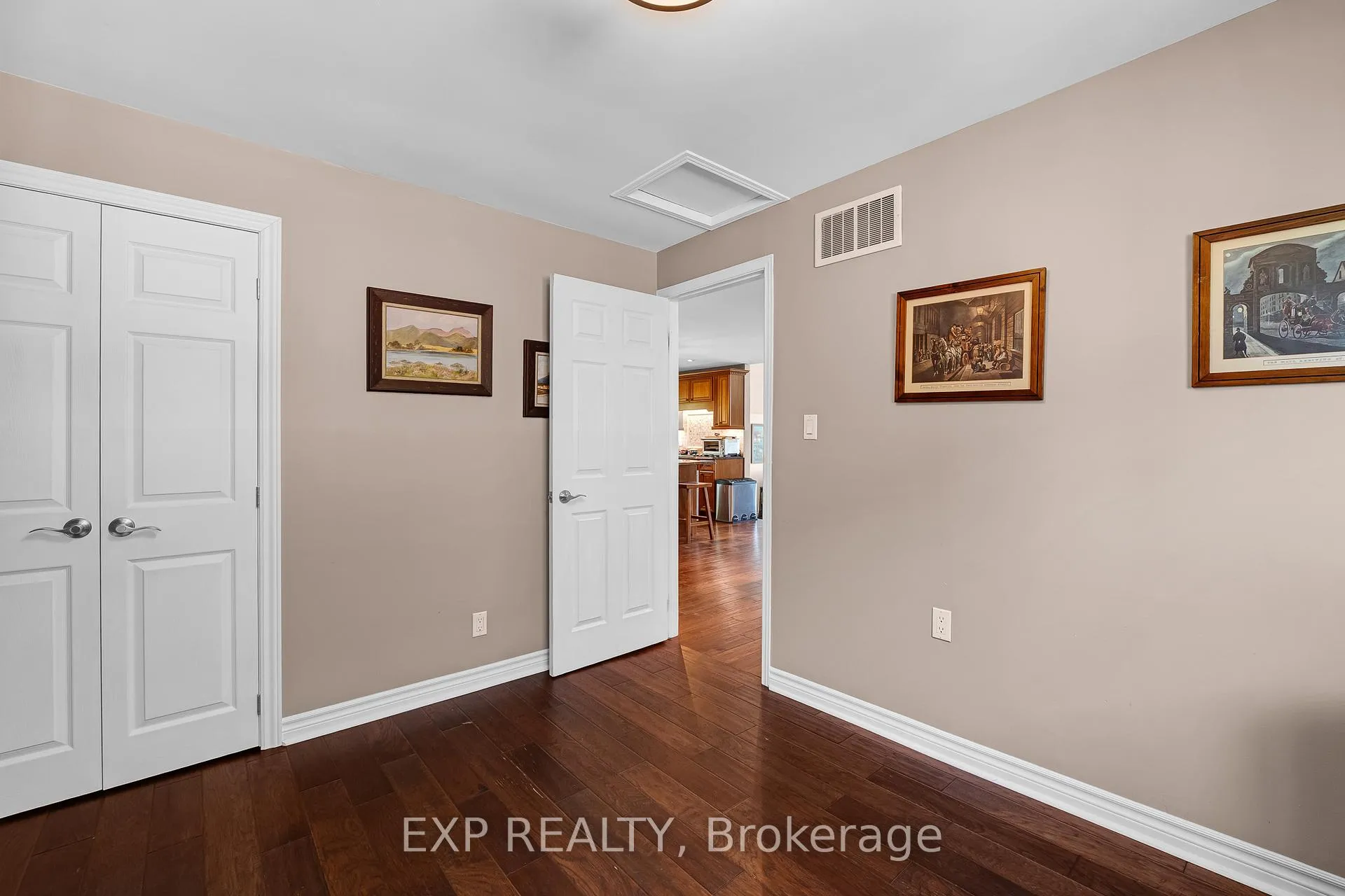Photo 28 of 450 Lake Drive S, Georgina, Keswick South — HOMEH