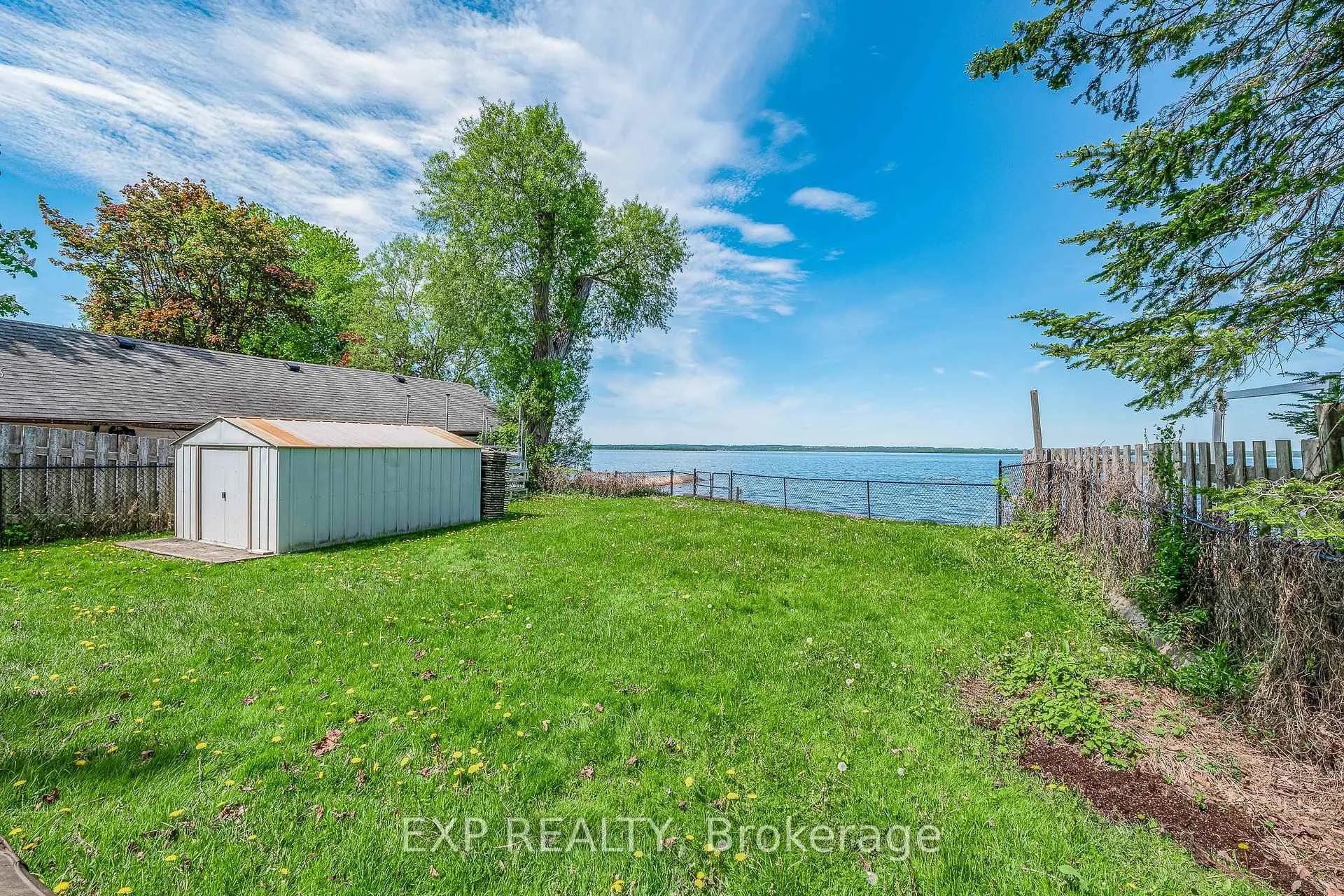 Photo 43 of 450 Lake Drive S, Georgina, Keswick South — HOMEH