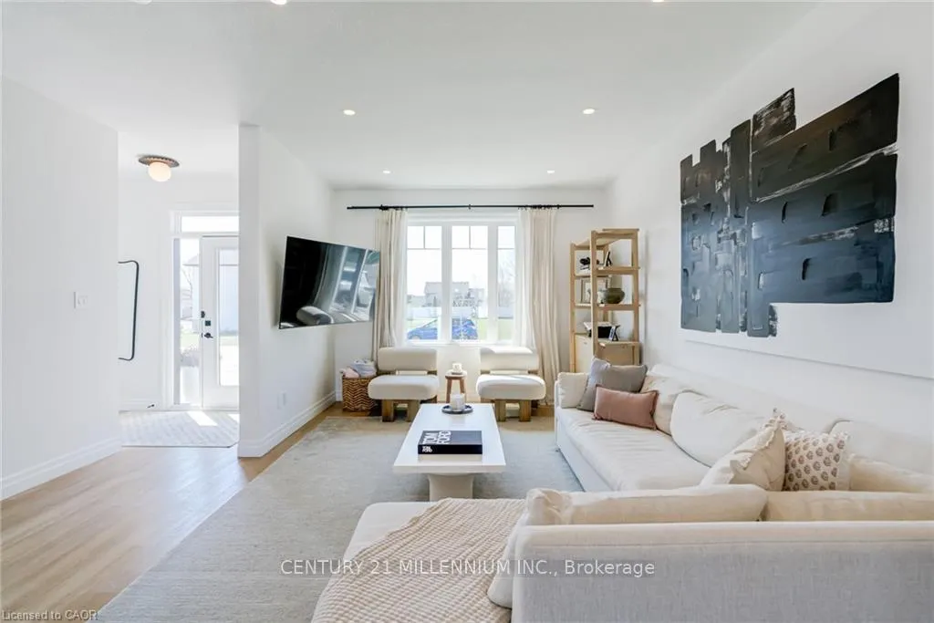 Photo 8 of 17 Helen Court, Central Elgin, Belmont — HOMEH