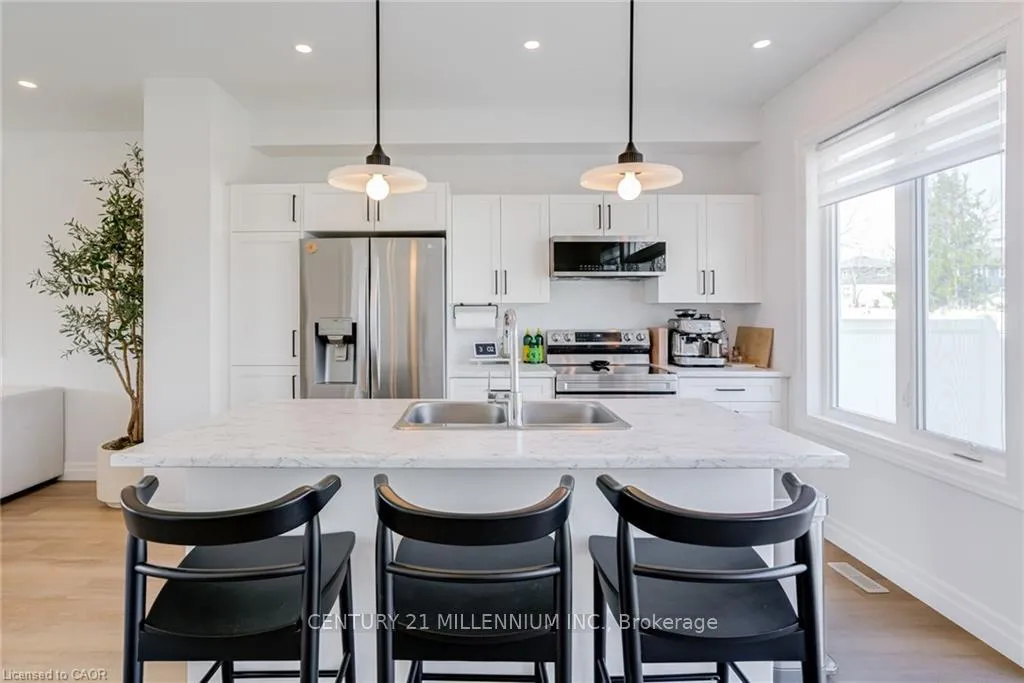 Photo 12 of 17 Helen Court, Central Elgin, Belmont — HOMEH