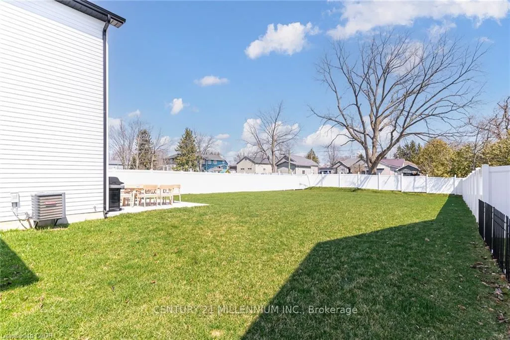Photo 44 of 17 Helen Court, Central Elgin, Belmont — HOMEH