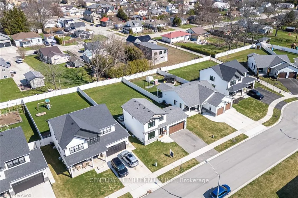 Photo 48 of 17 Helen Court, Central Elgin, Belmont — HOMEH